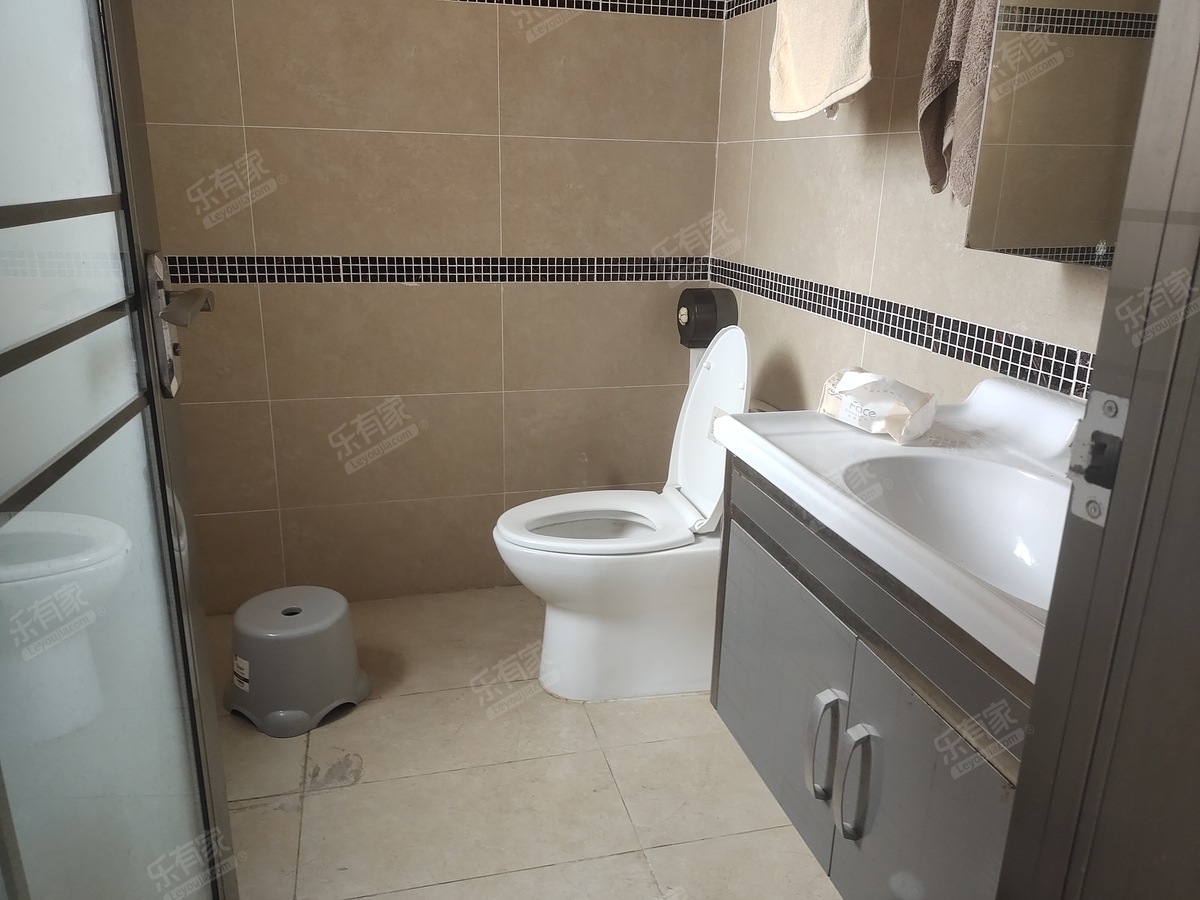 丰泰东海城堡厕所-1