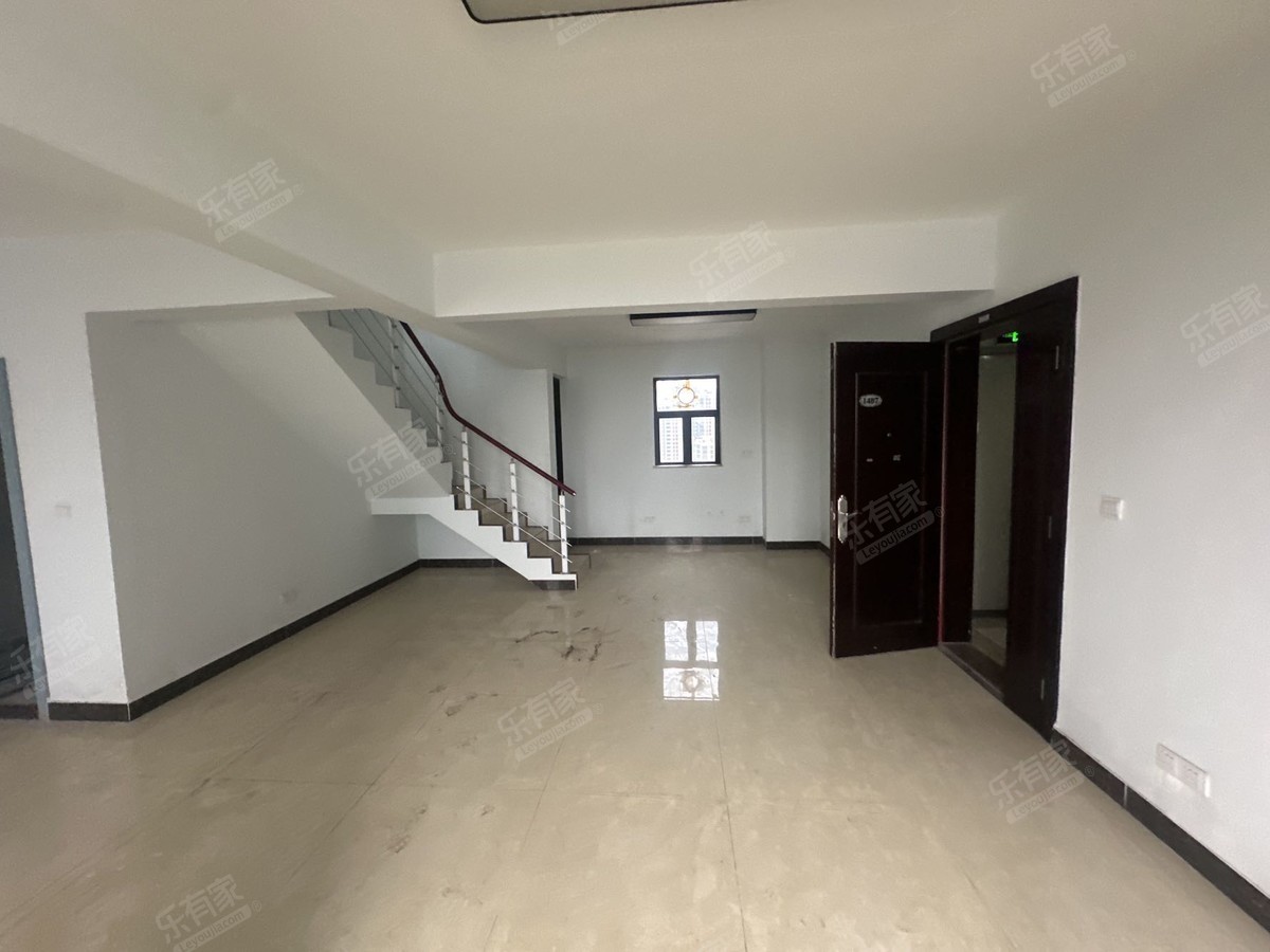 豪布卡斯公寓客厅-1
