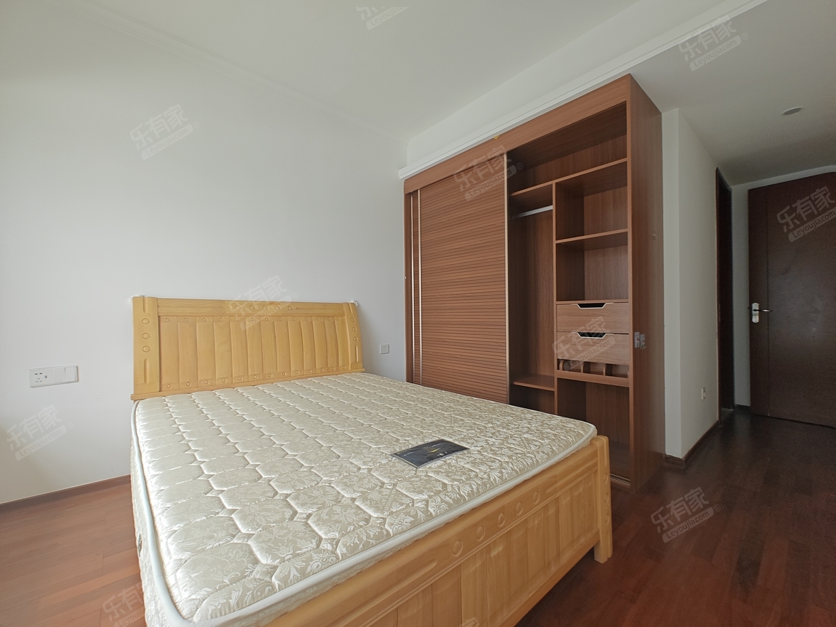 越秀滨海新城 3房2厅2卫 96㎡