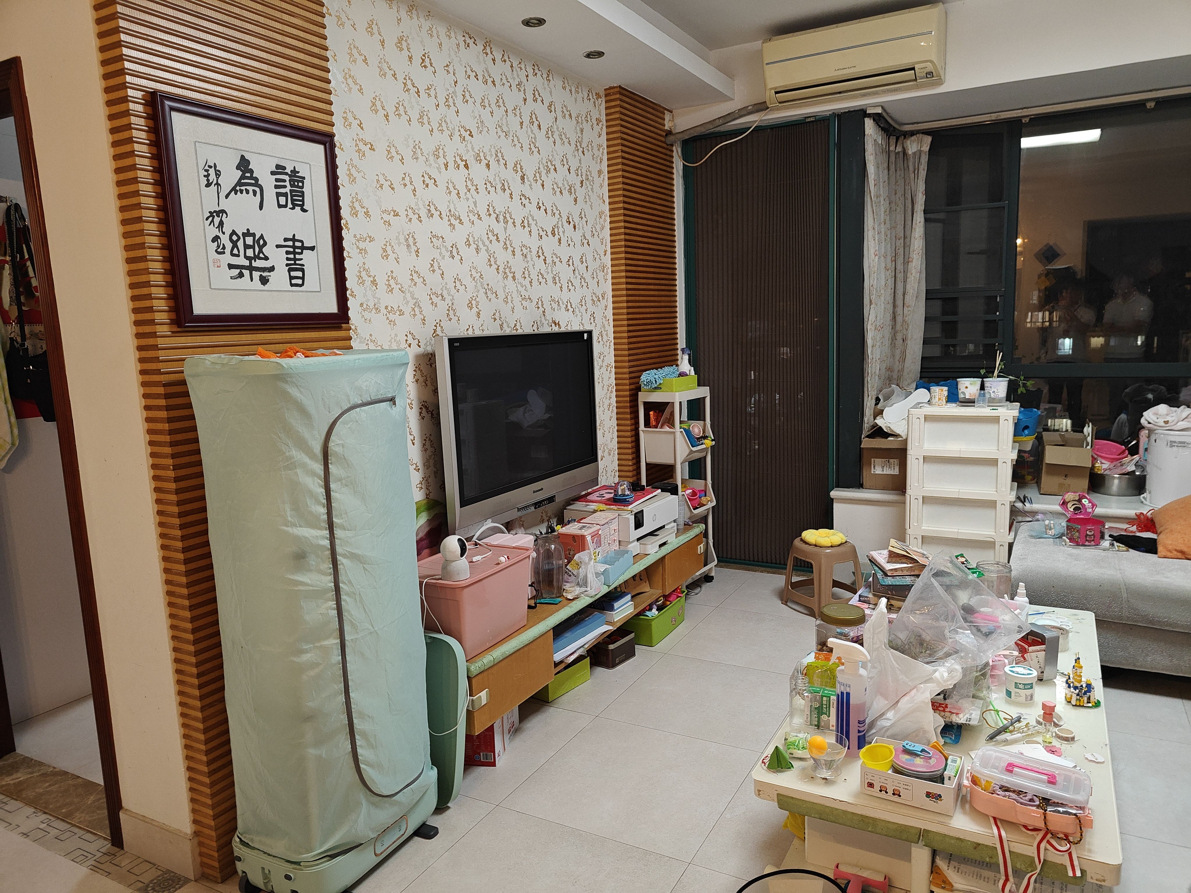 万象汇旁，可园精装修两居室，诚心出租