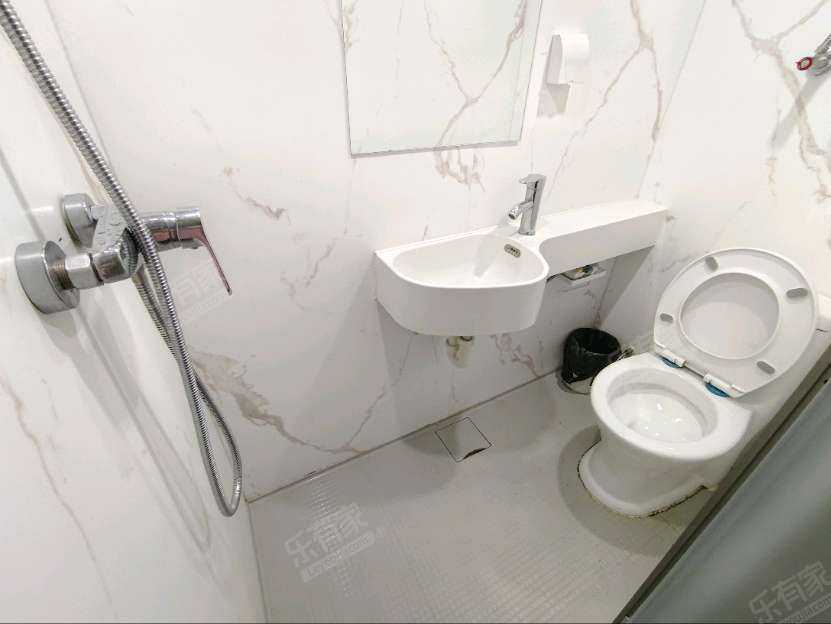 合景领峰厕所-1
