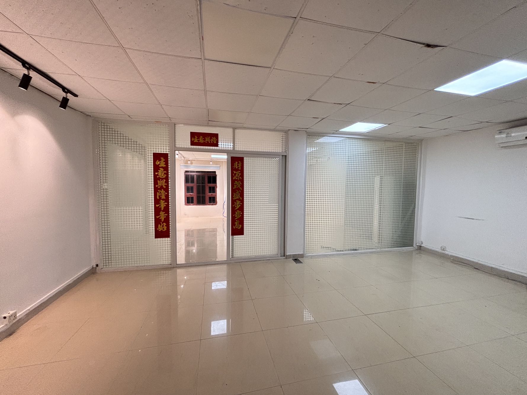 业主诚心出租-深圳十二橡树庄园租房