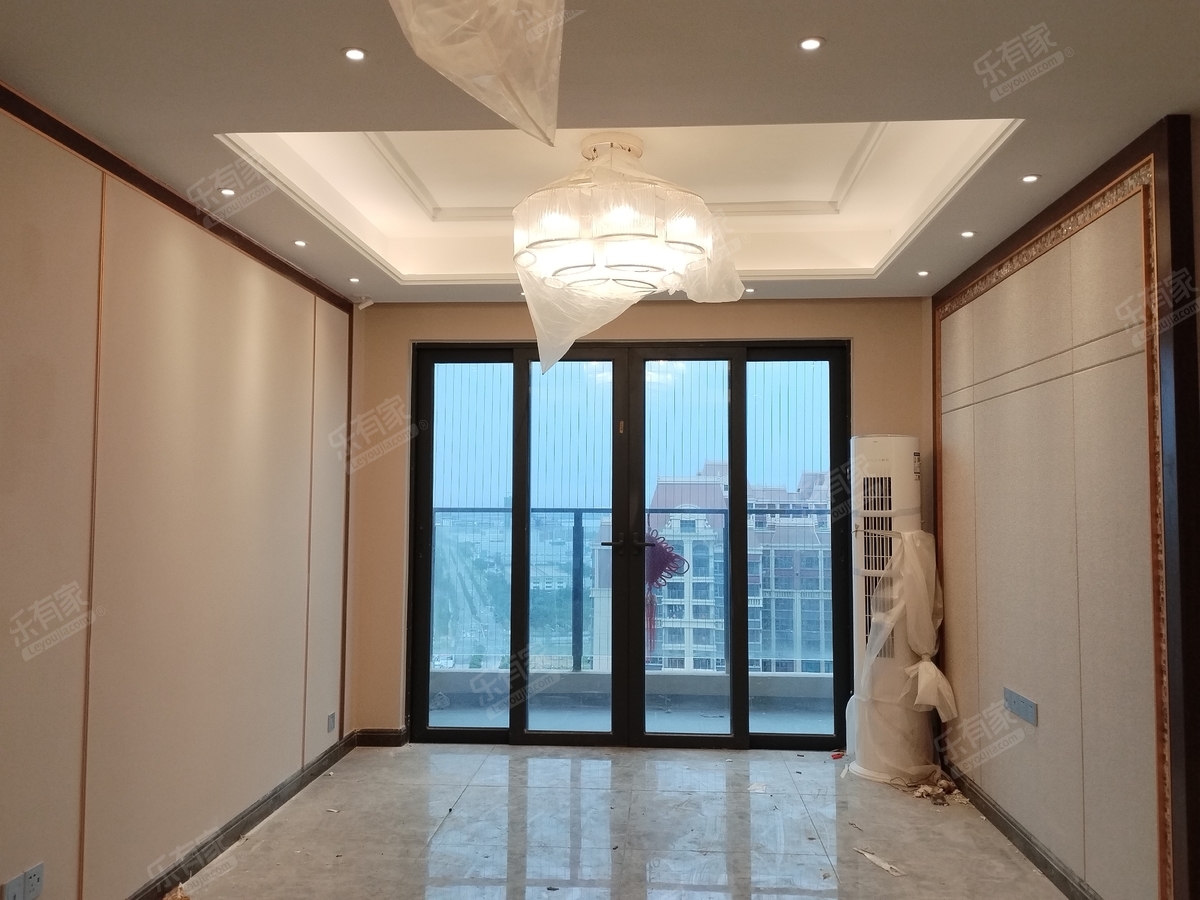 悦珑湾花园客厅-1