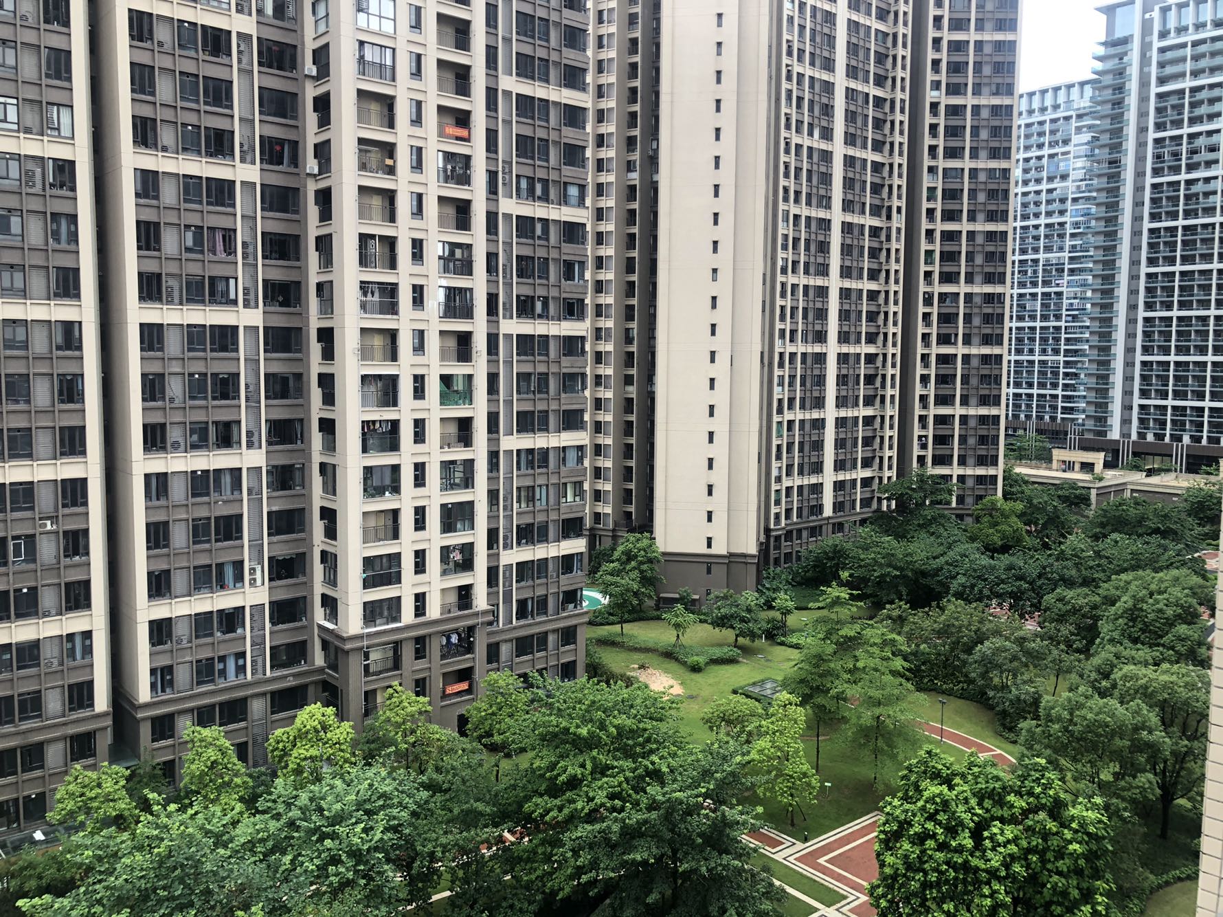 保利精装南向三房看花园拎包入住-中山保利国际广场四期租房