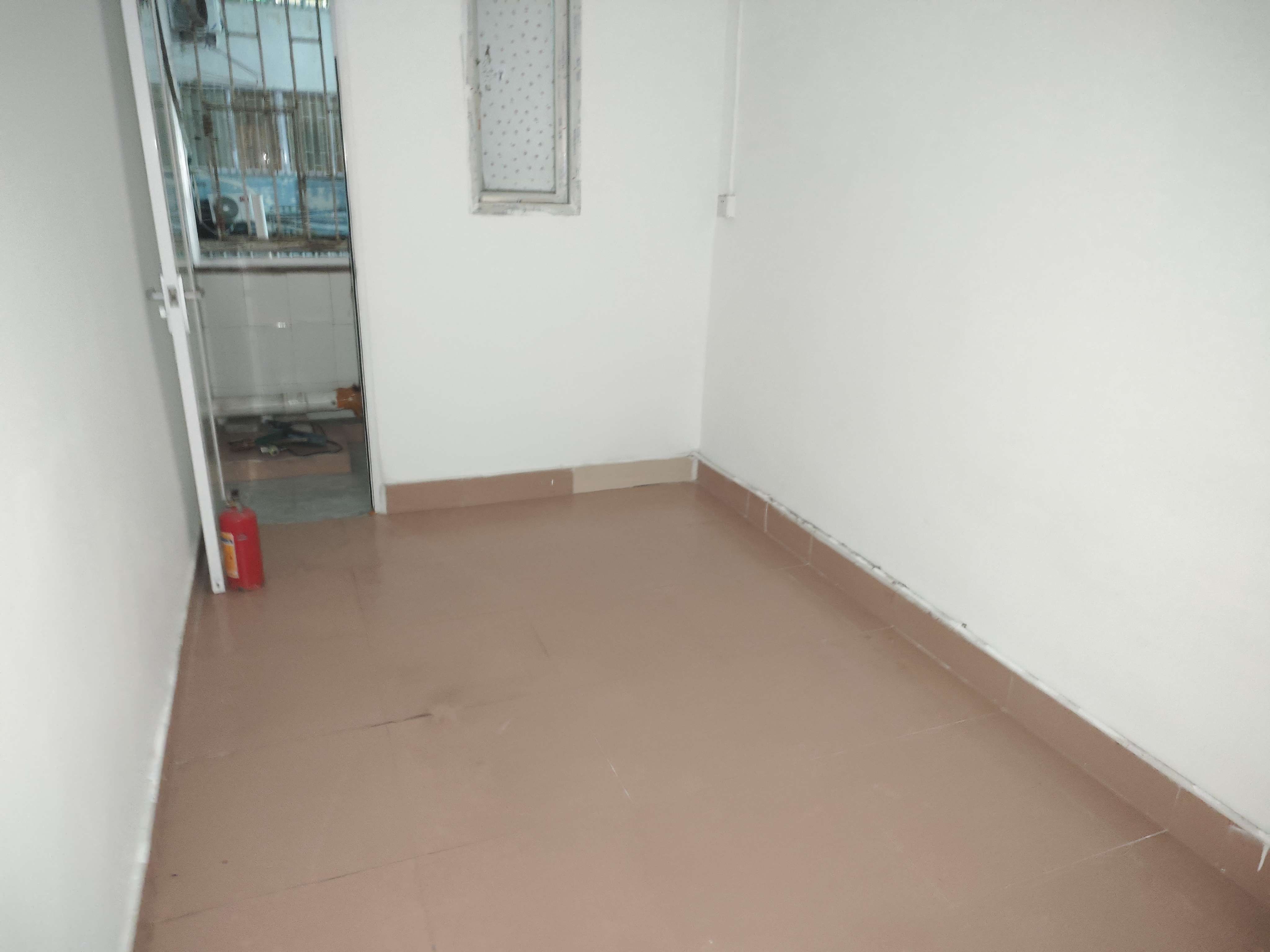 赛格工业区南北普装1室1厅42m²-广州赛格工业区租房
