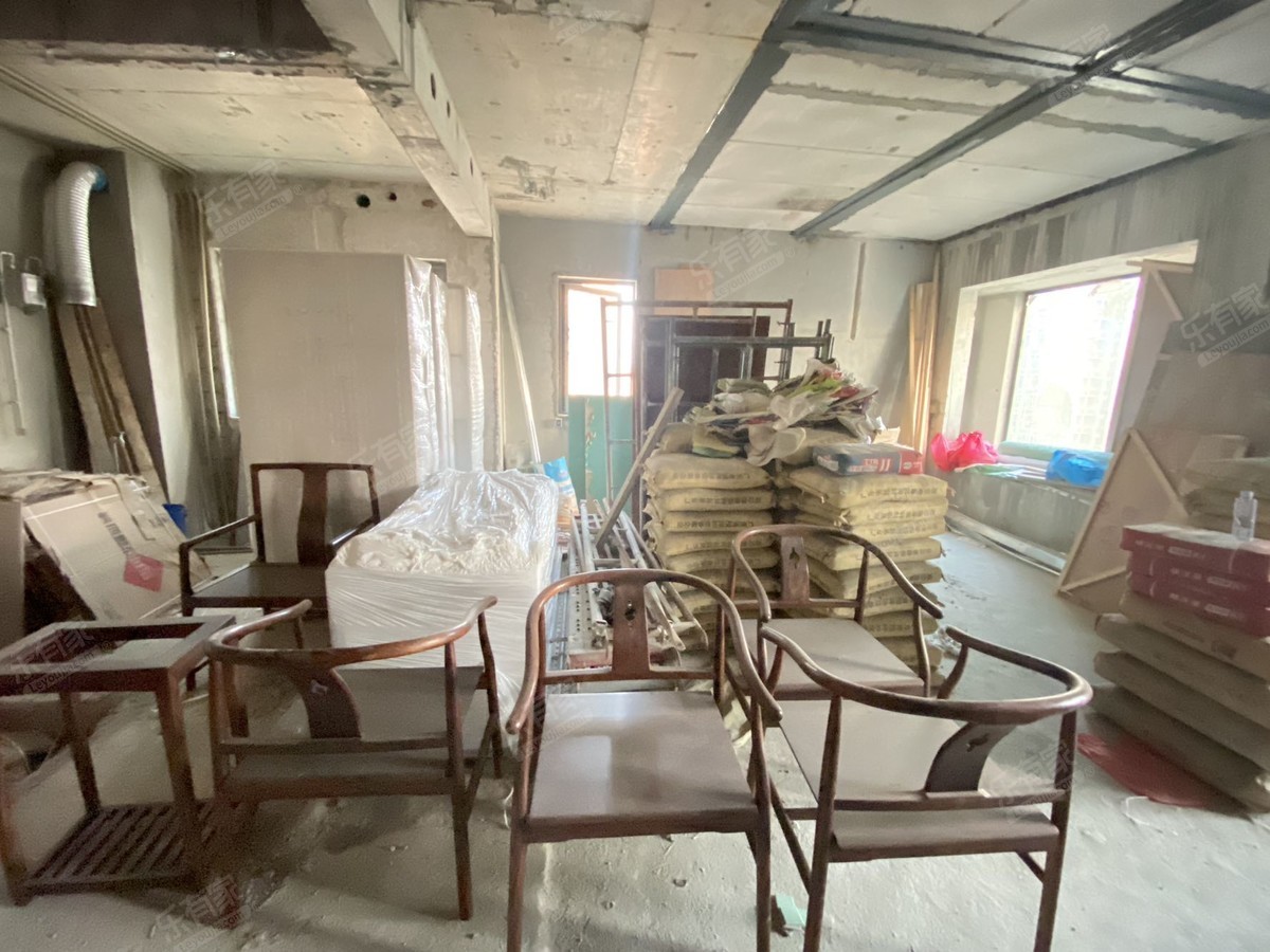 优品建筑两房，业主诚心出售