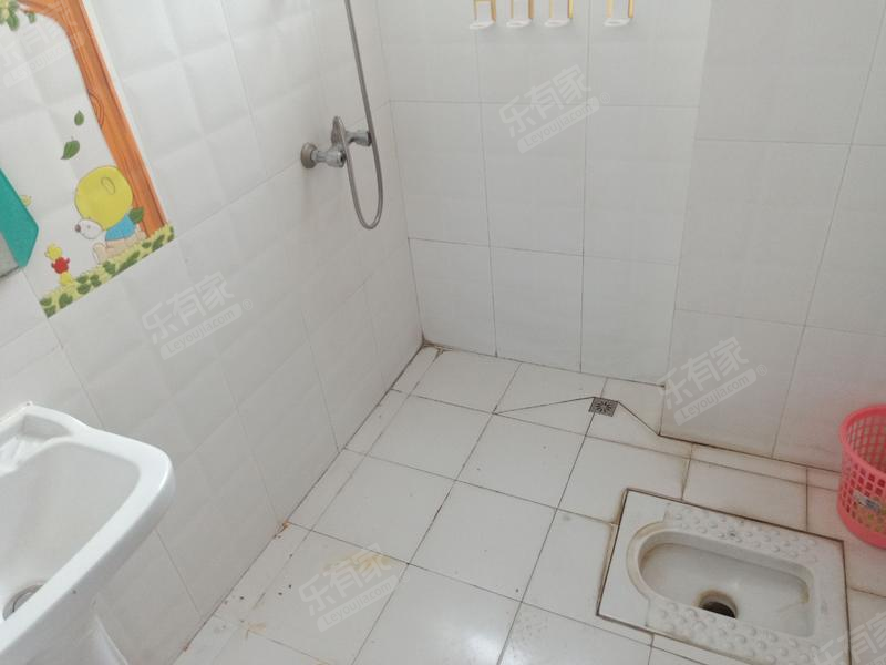 东郡花园 2房2厅1卫 76㎡