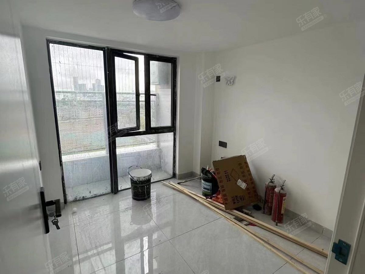 南向精装三室，宜居舒适