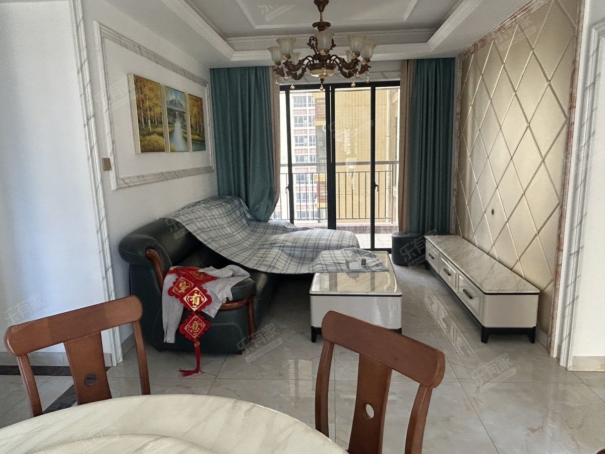 秋谷林海客厅-2