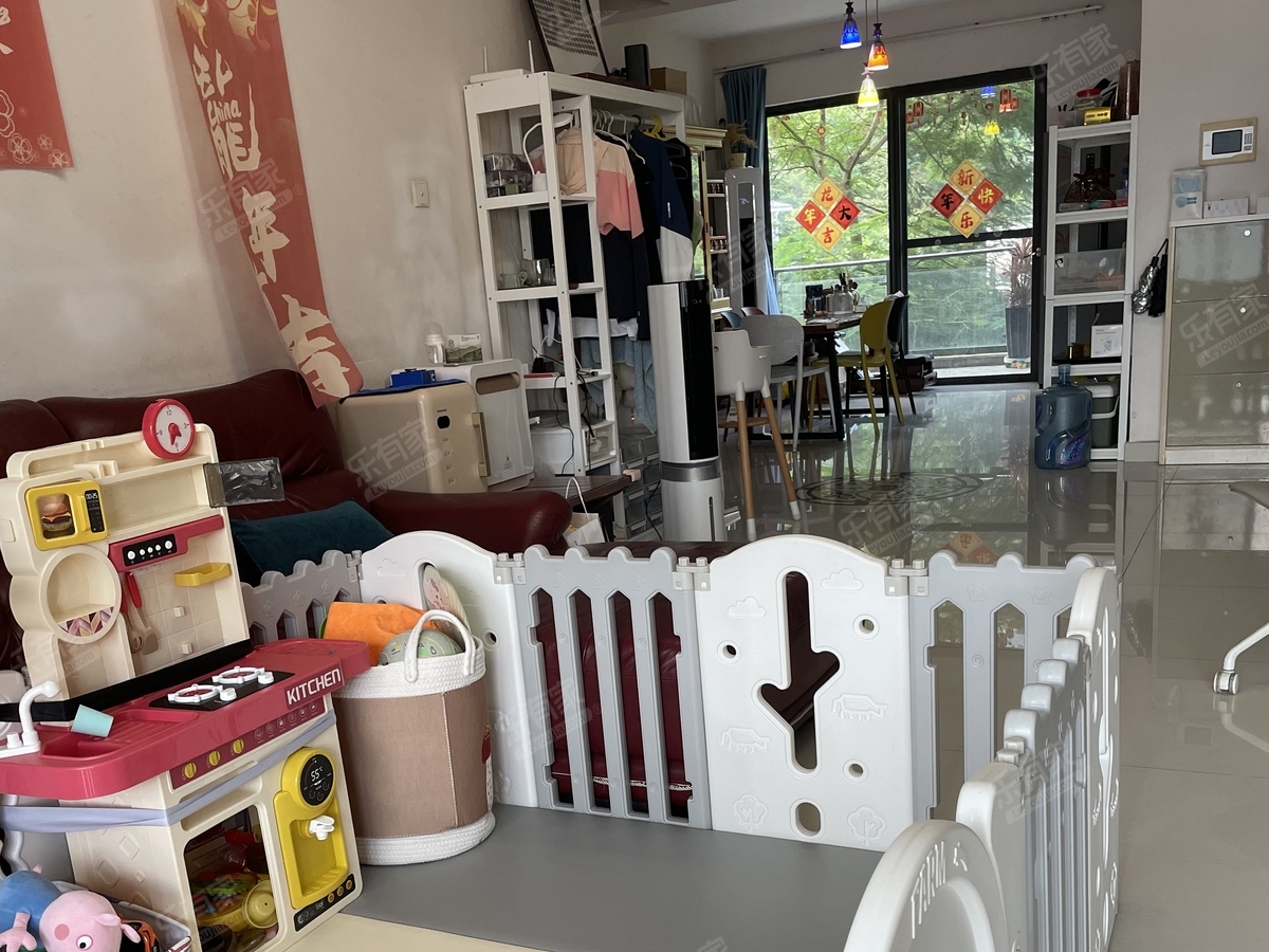 房子地理位置优越，周边生活购物配套齐全-中山桐林半山花园二手房