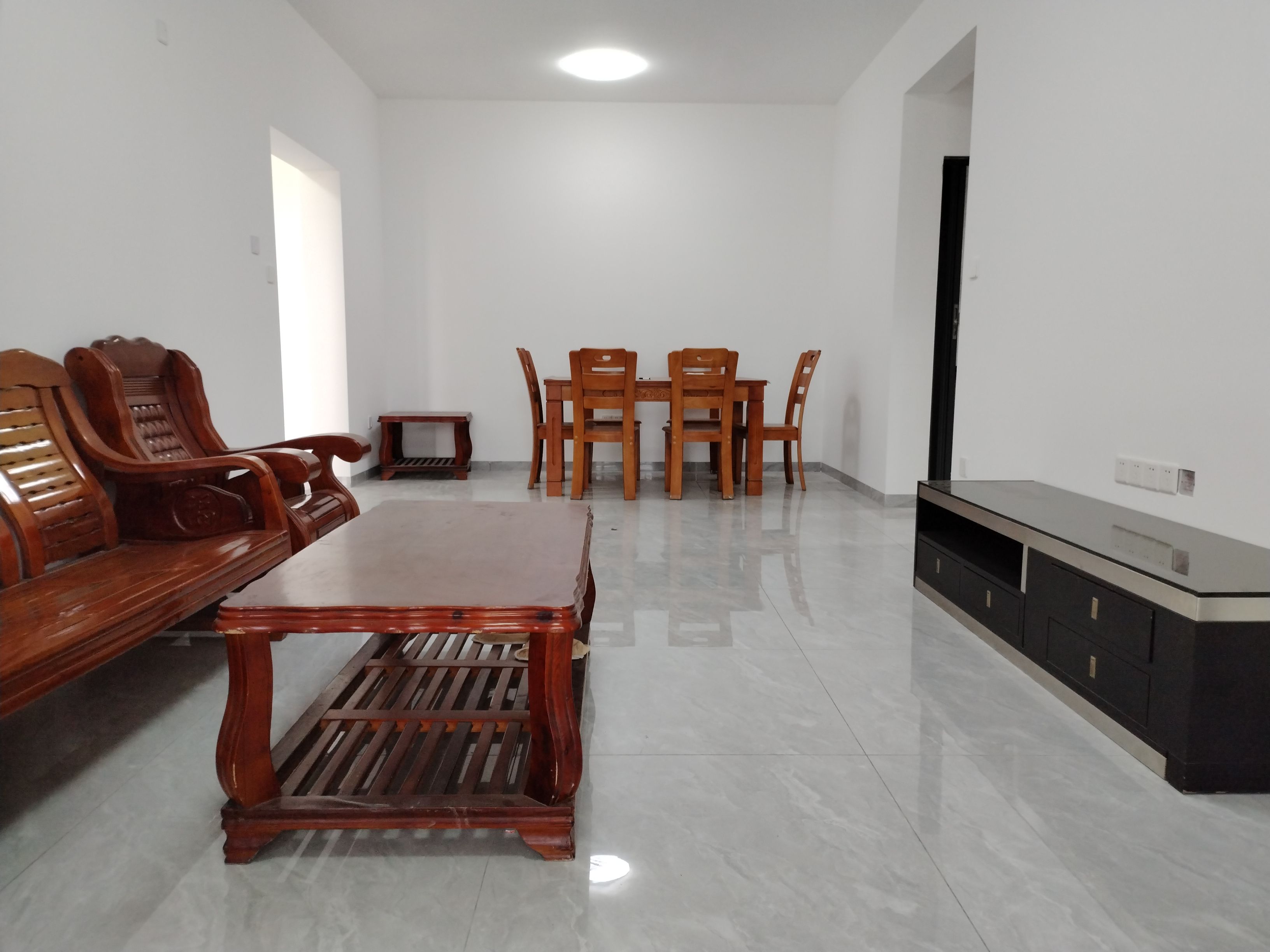 凯尊公馆 2房2厅1卫 74.24㎡