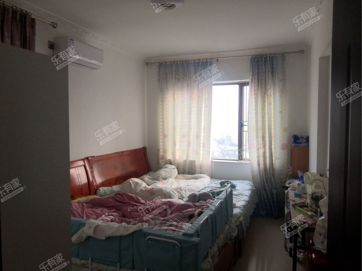 凯南莱弗城 2房2厅1卫 75.24㎡