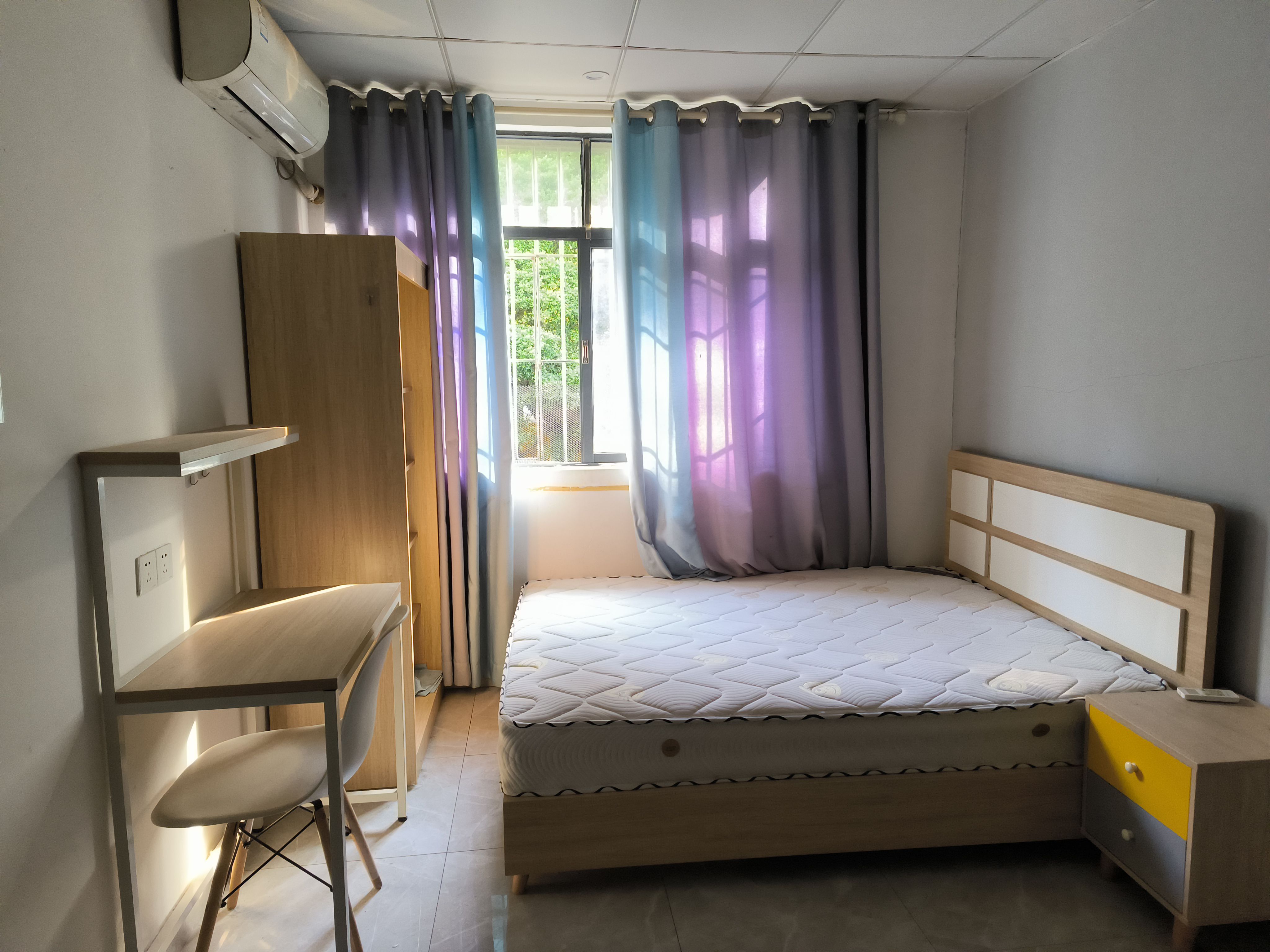 房屋精装修一室一厨一卫有电梯可领包入住
