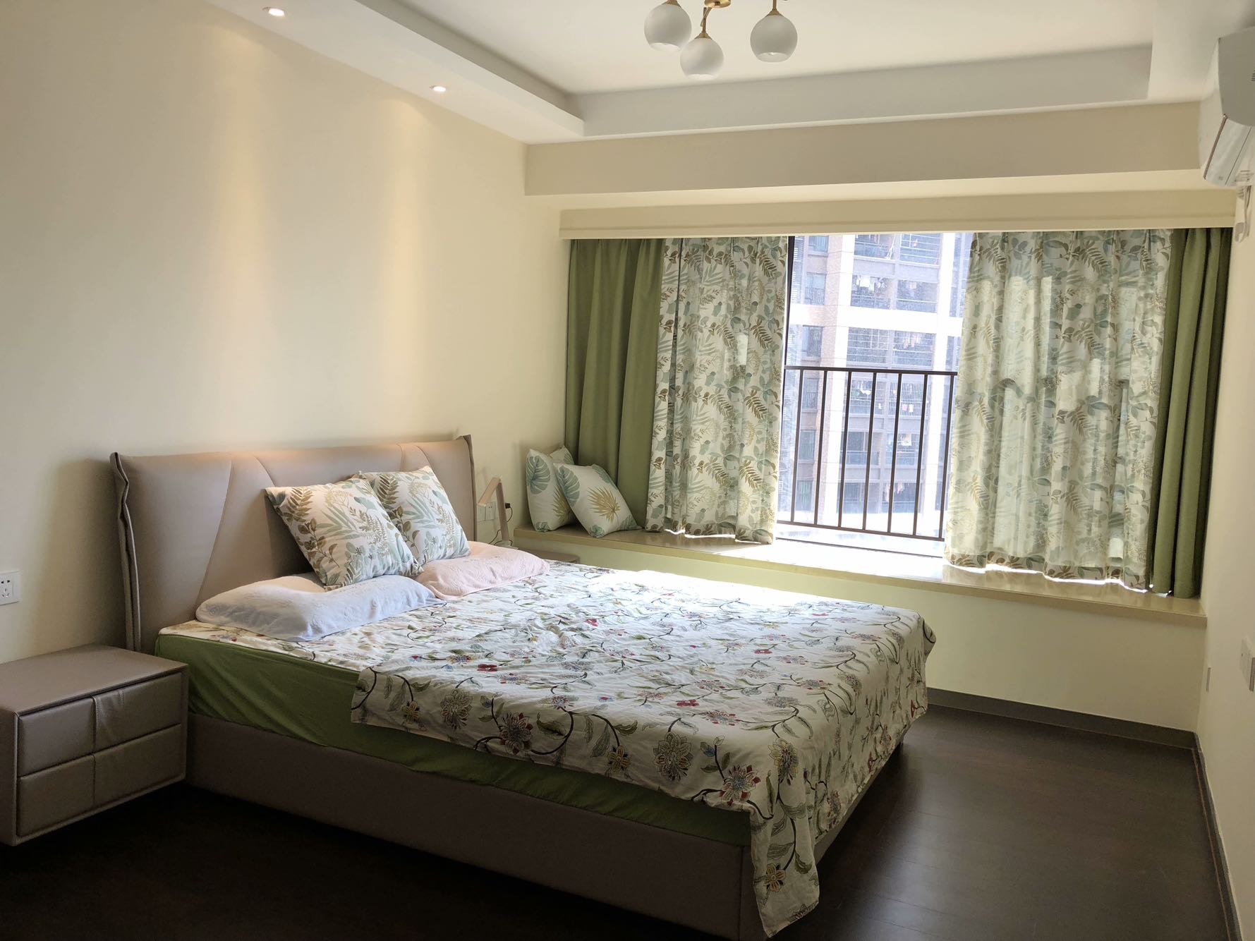 时代云图一期 4房2厅2卫 143㎡