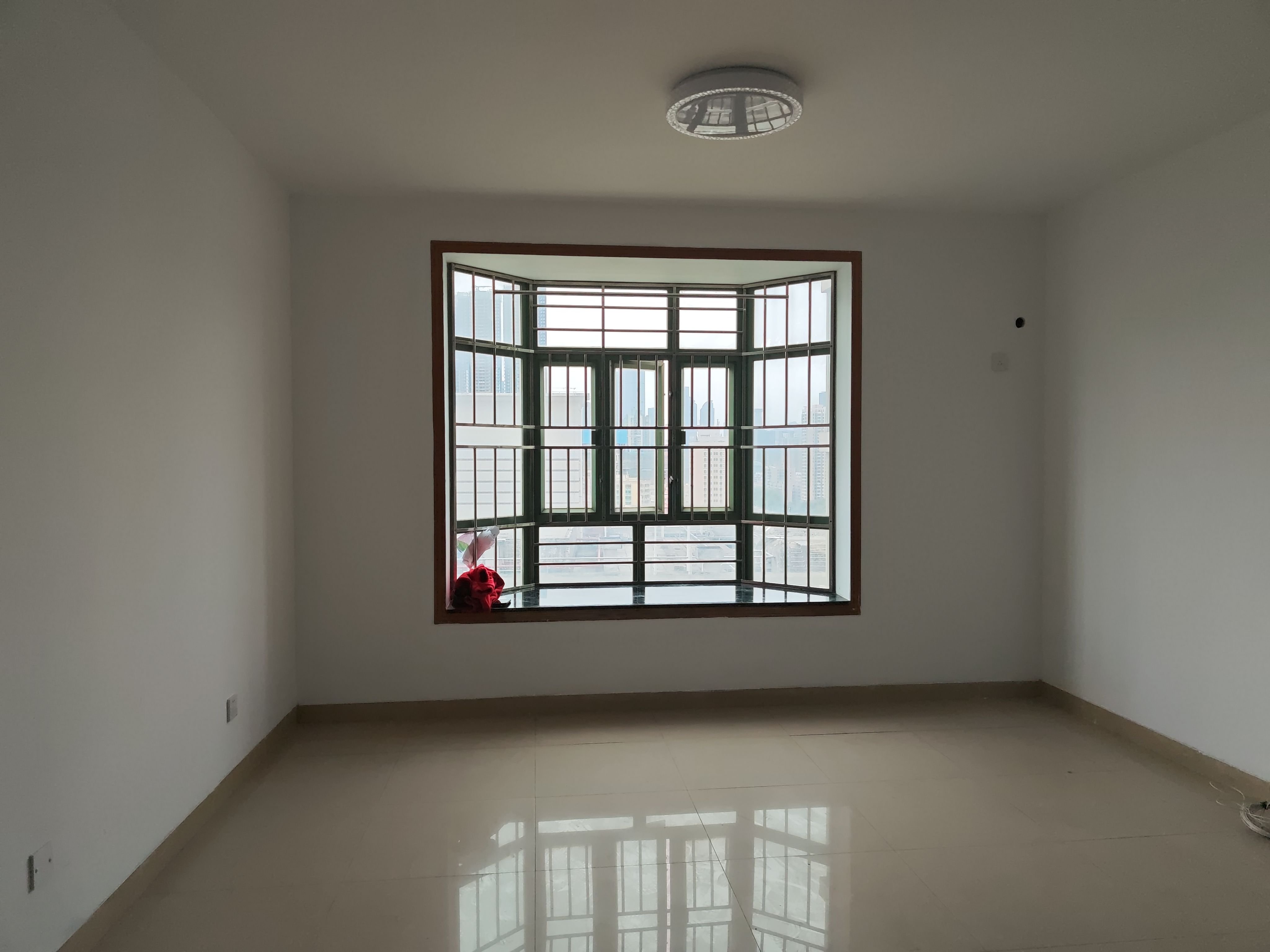 福田花园大厦南北通透居住舒适-深圳福田花园大厦二手房