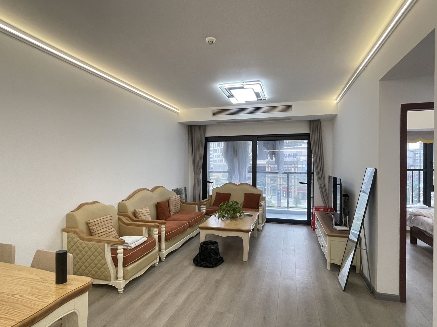 华发广场横琴府南精装3室2厅101m²-珠海华发广场横琴府租房