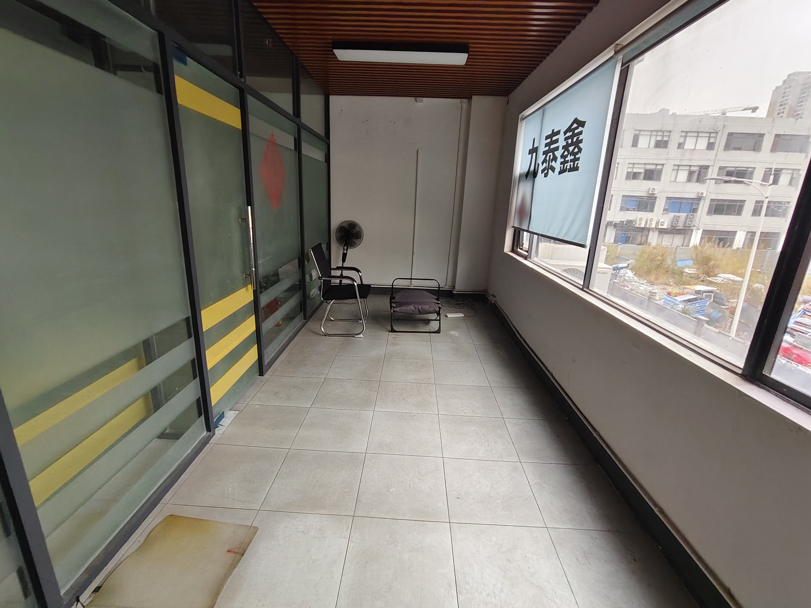 35区商住楼居室-1