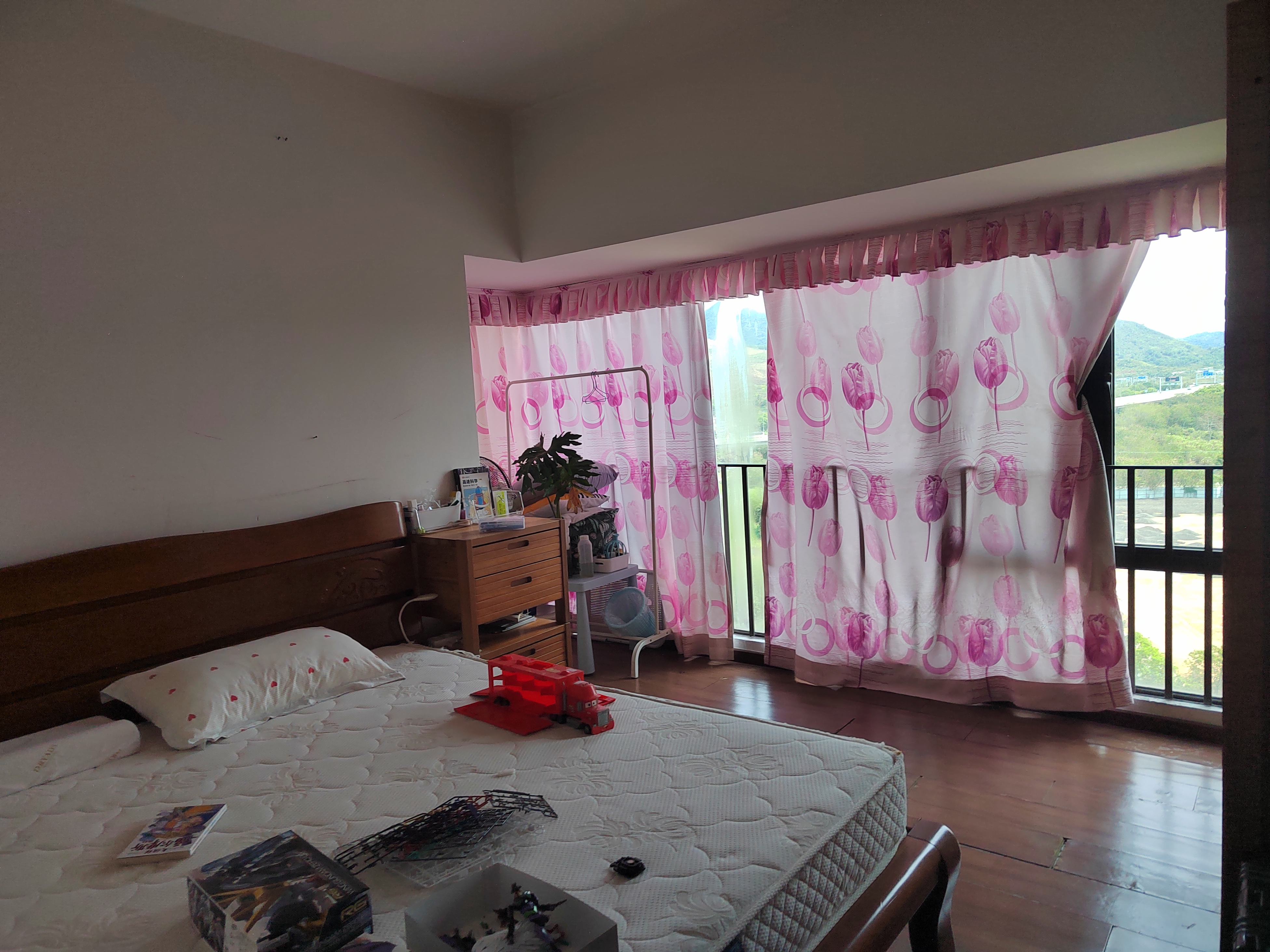 居家三房，家私齐全拎包入住，诚心出租-深圳安业馨园峰度天下租房