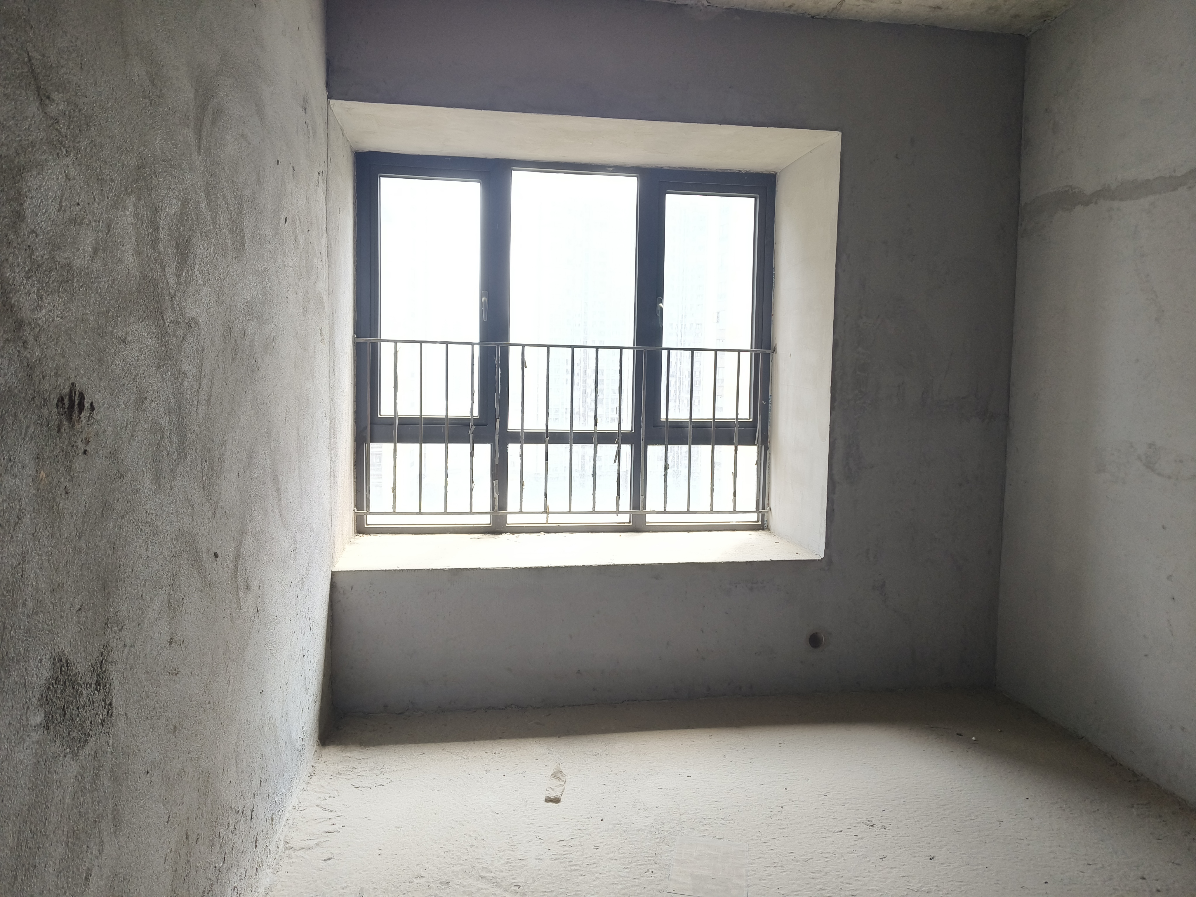 中洲天御二期 4房2厅2卫 137.98㎡