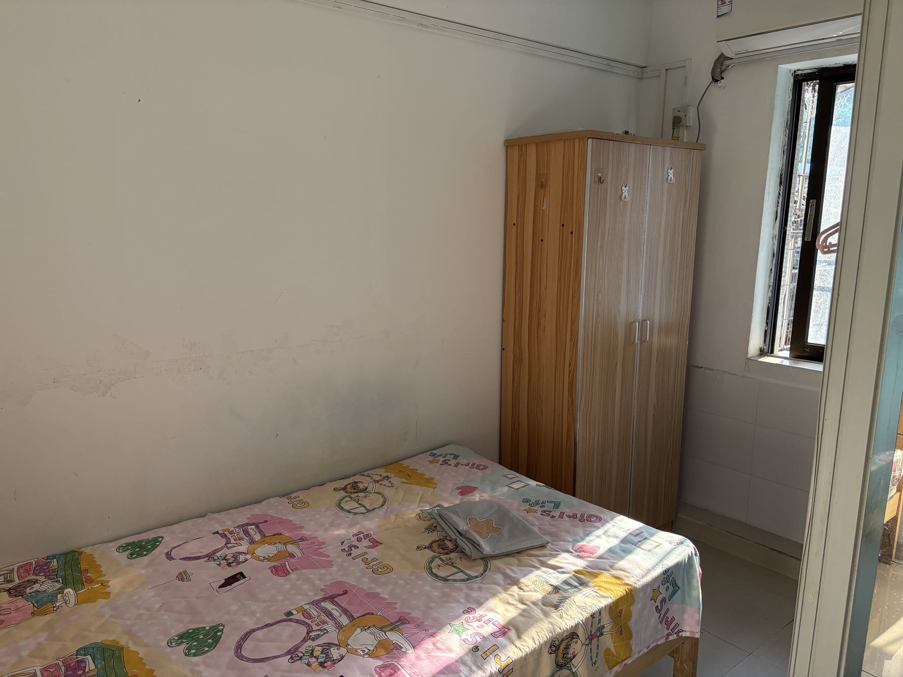 （海达大厦东1室0厅15m²