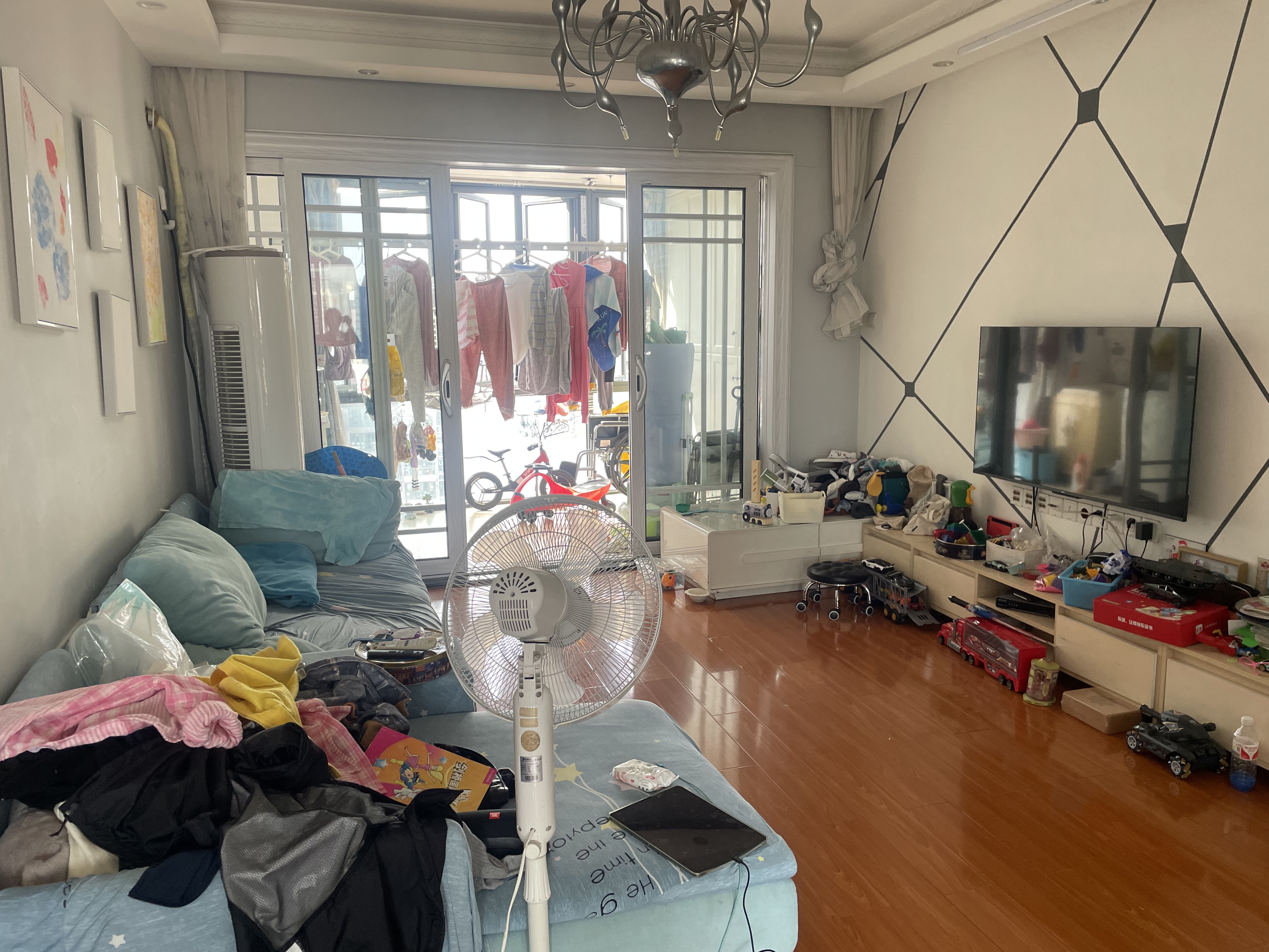 高发西岸花园一期客厅-1