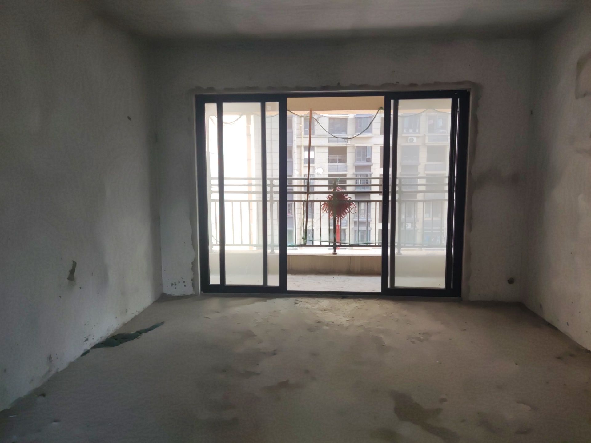 大面积4房优选-江门中梁旭辉壹号院二手房