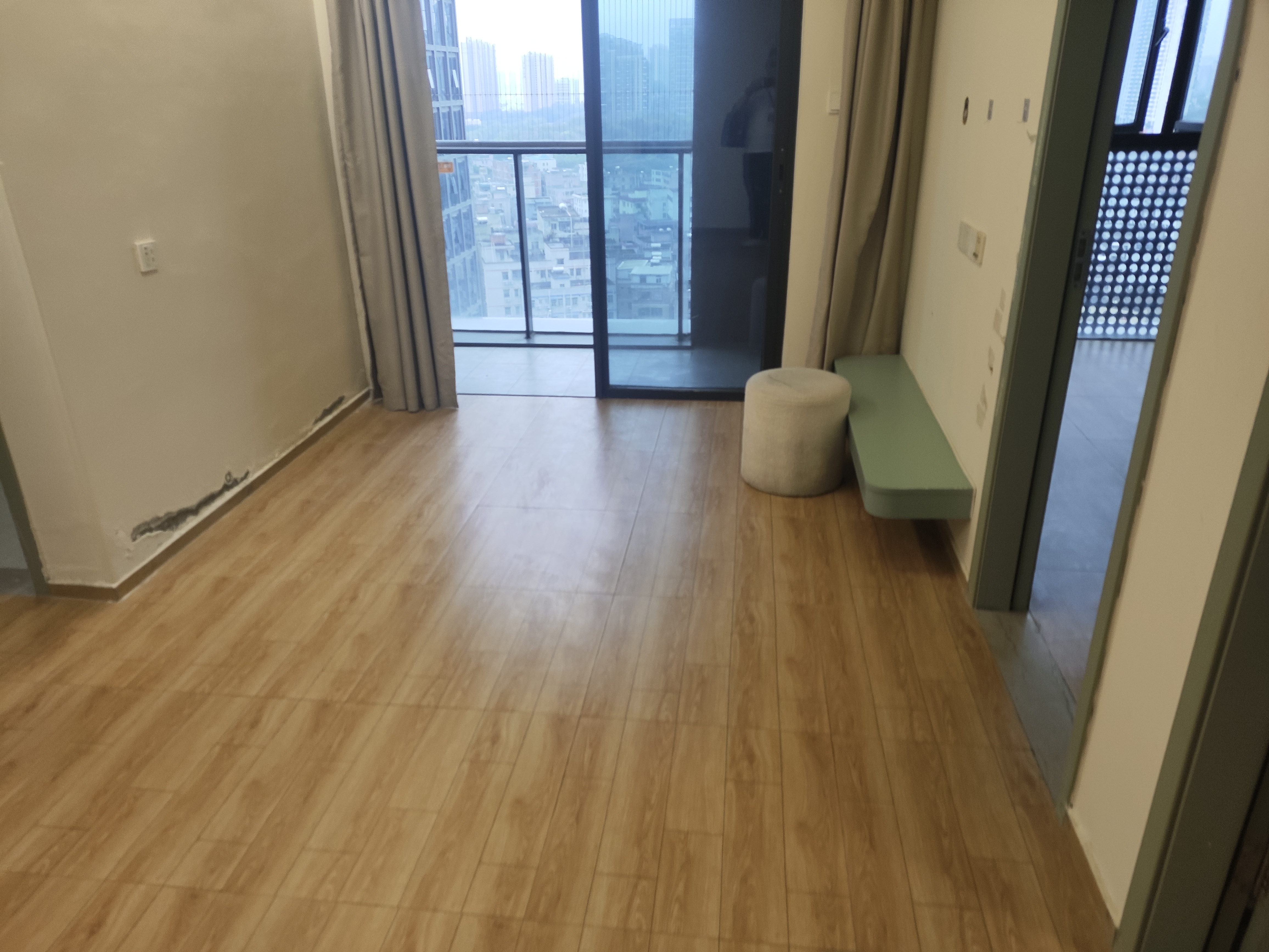 天健蜂巢公寓客厅-1
