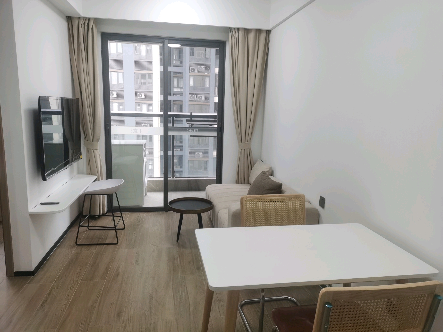 中海观园客厅-1