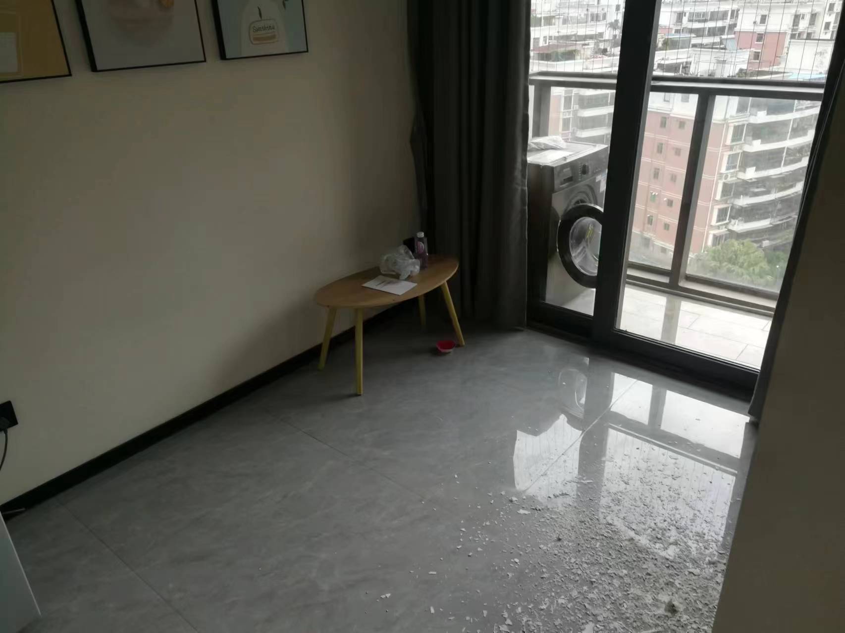 东海富汇豪庭客厅-1