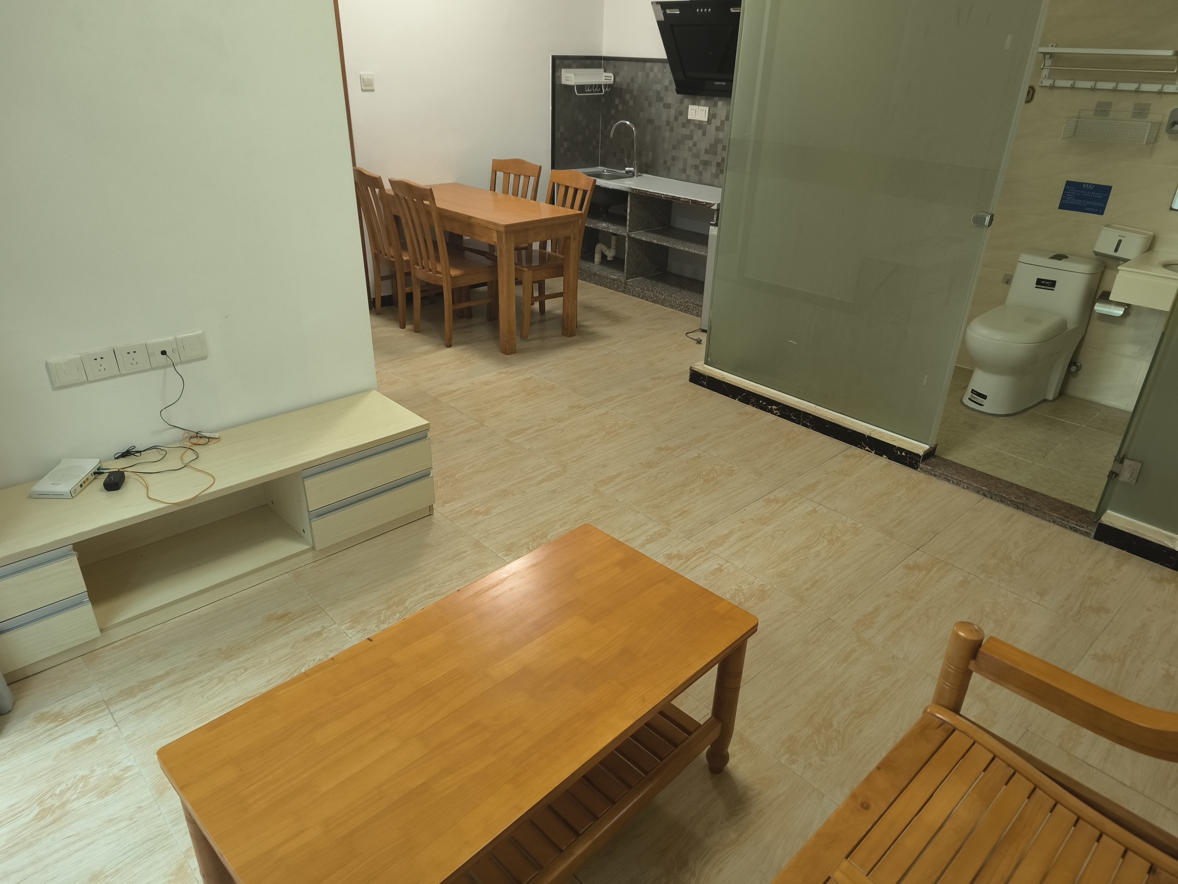 鸿都公寓客厅-1