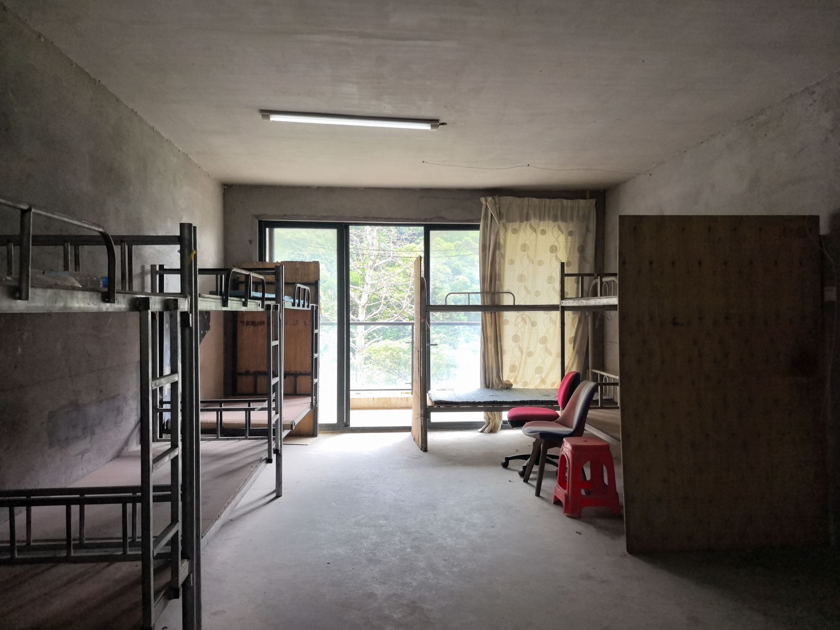 泊岸雅苑客厅-1