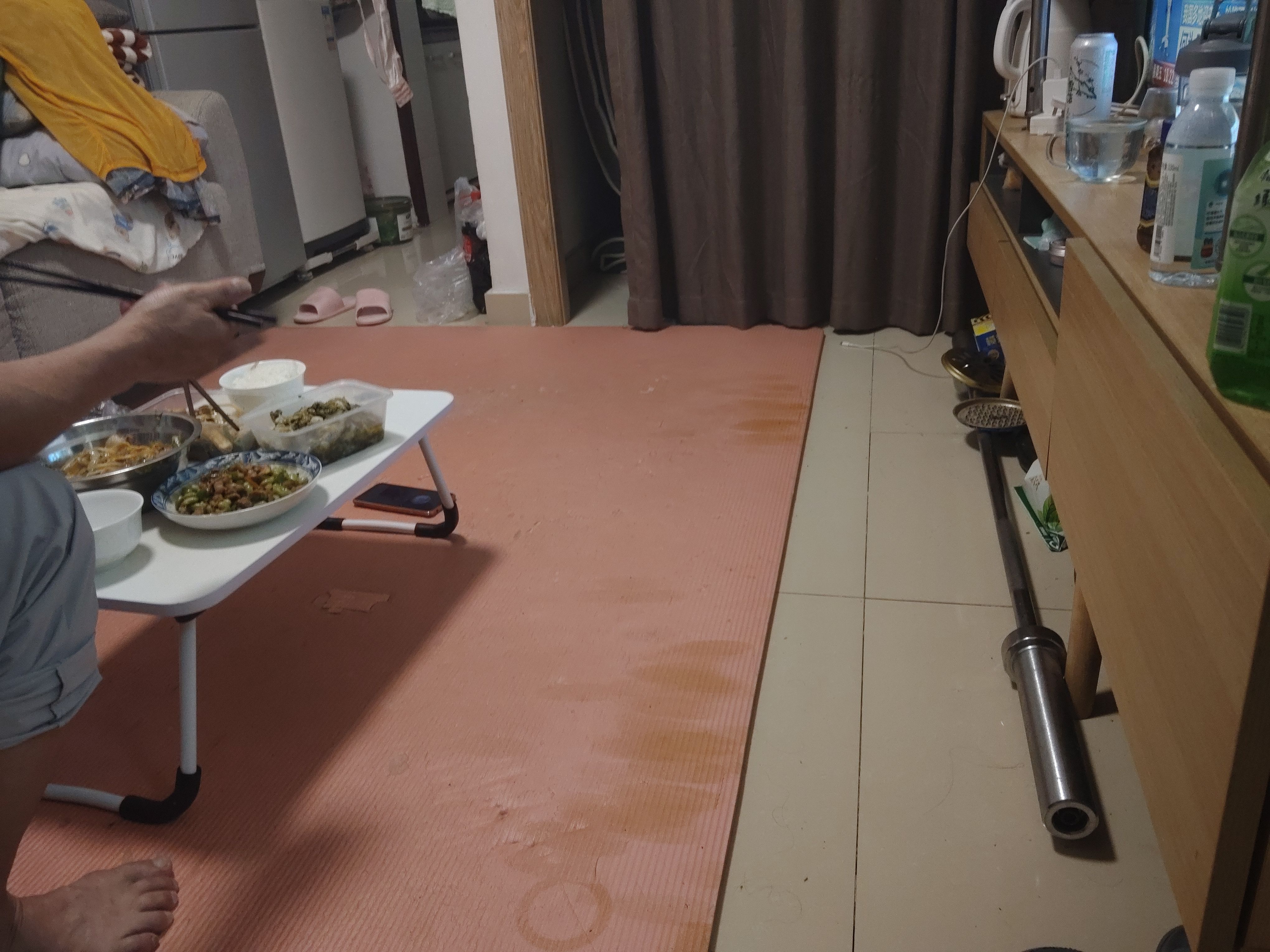 愉天小区客厅-1
