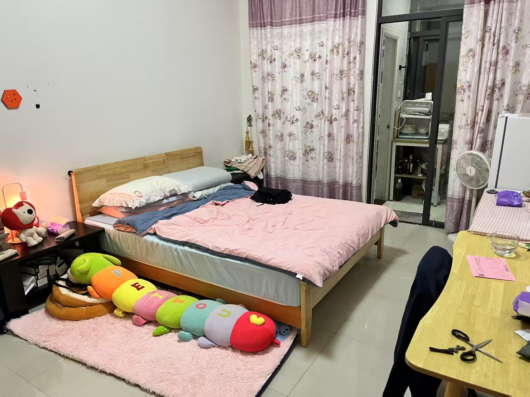 近11号线地铁精装修拎包入住采光好户型方正有阳台