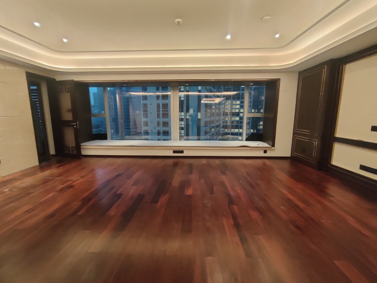 深圳天元东豪装3室2厅238.9m²诚心出租-江门深圳中心天元租房