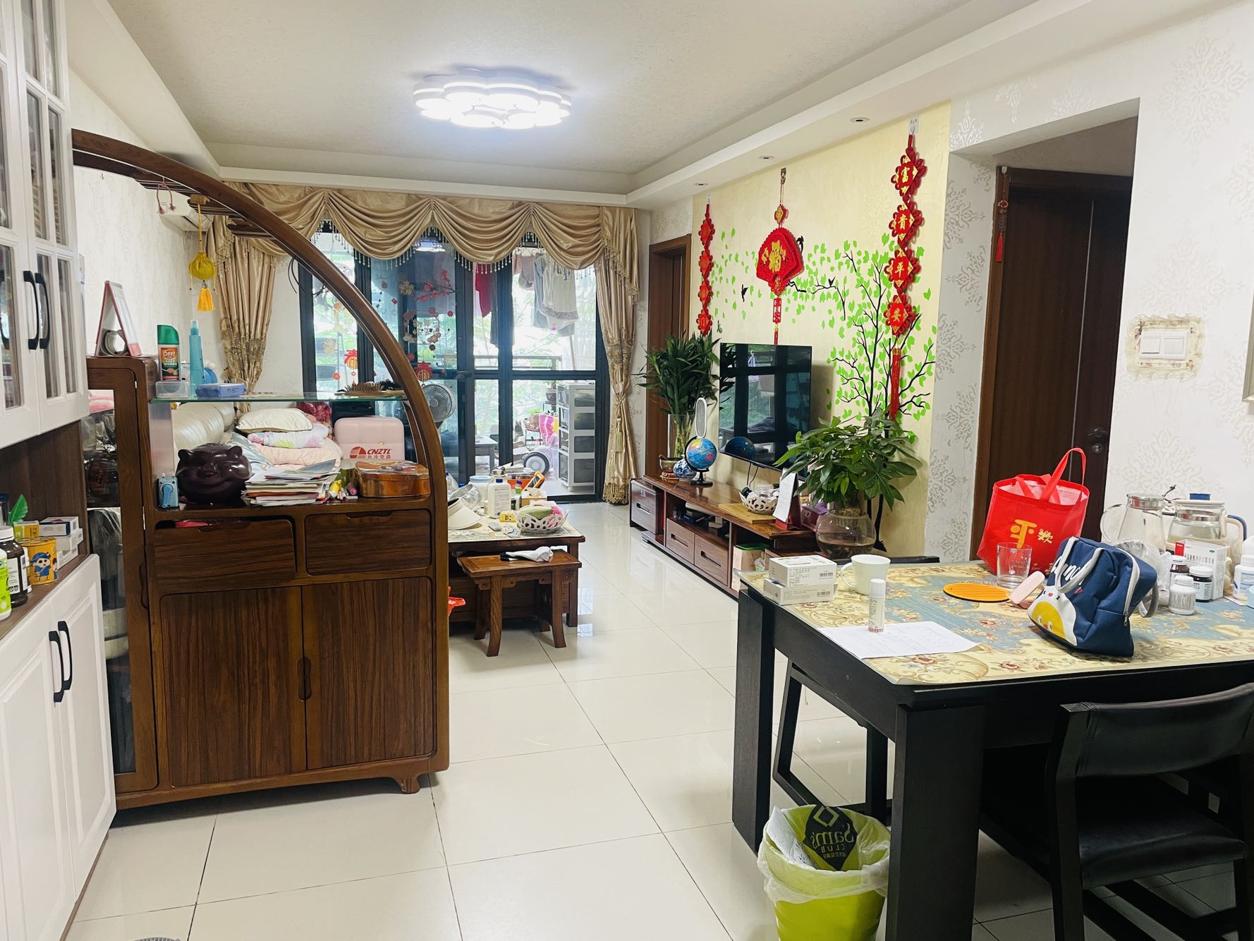 万科麓城一期客厅-1