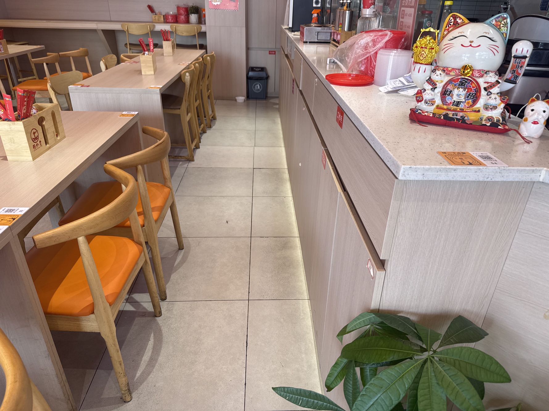 黄金台综合楼商铺出租