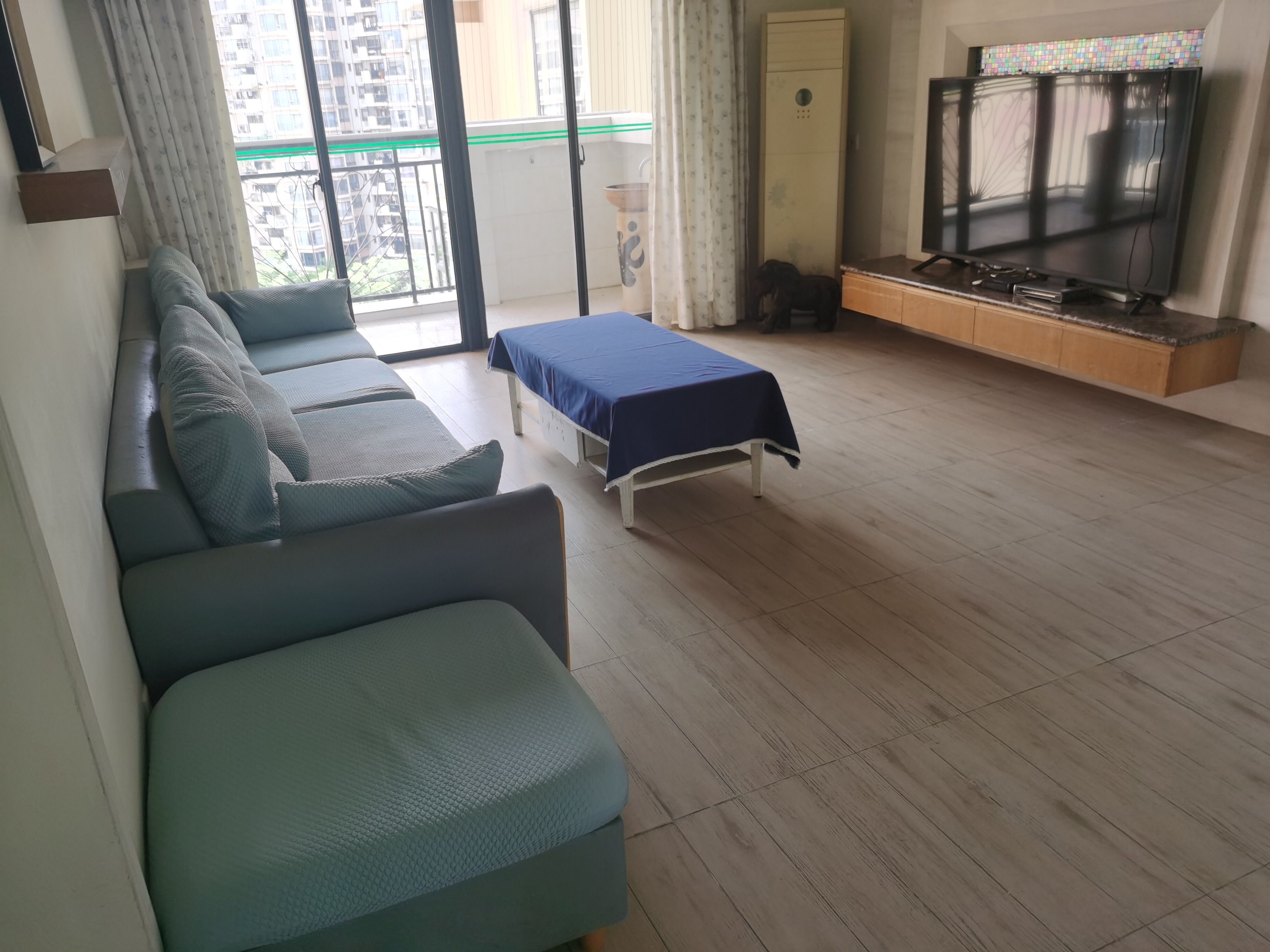 东方御花园客厅-1