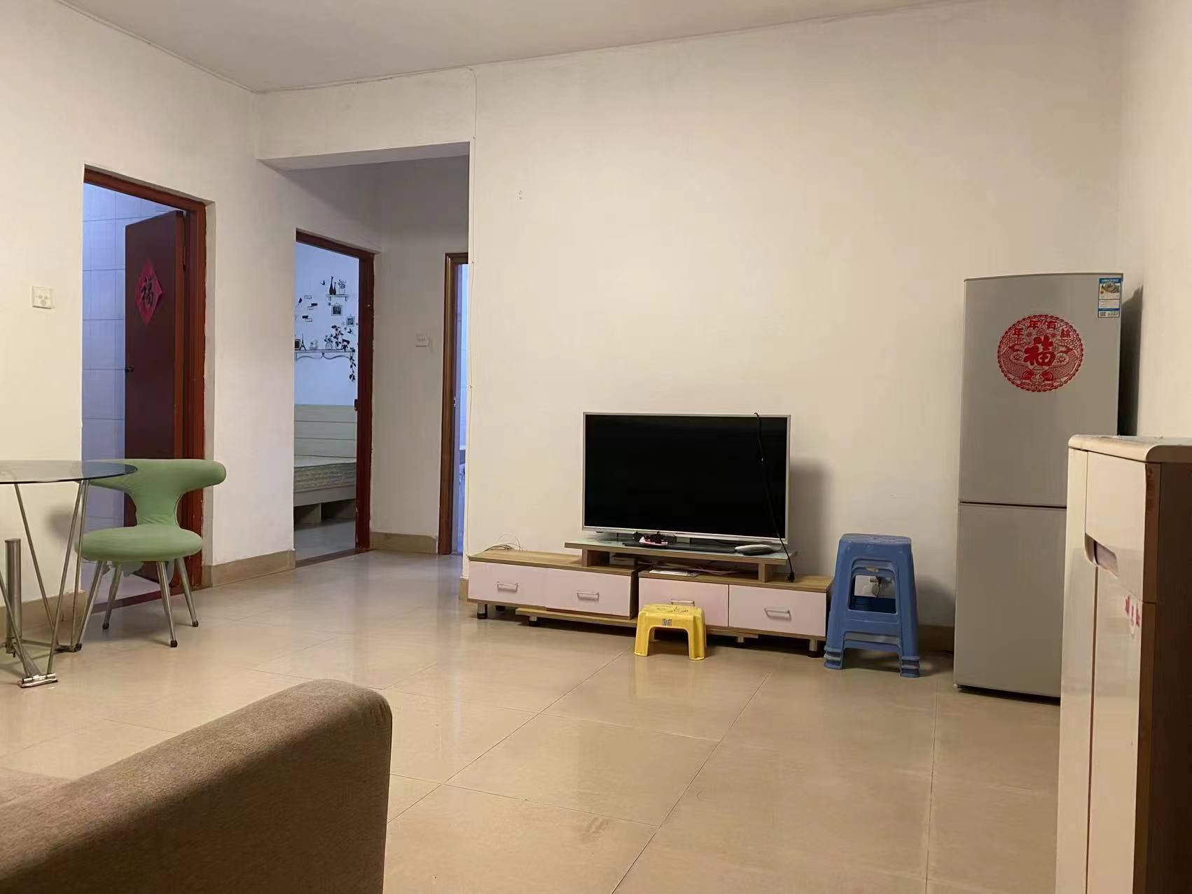 荣泰河庭一期，南，精装，2室2厅60m²-深圳荣泰河庭一期租房