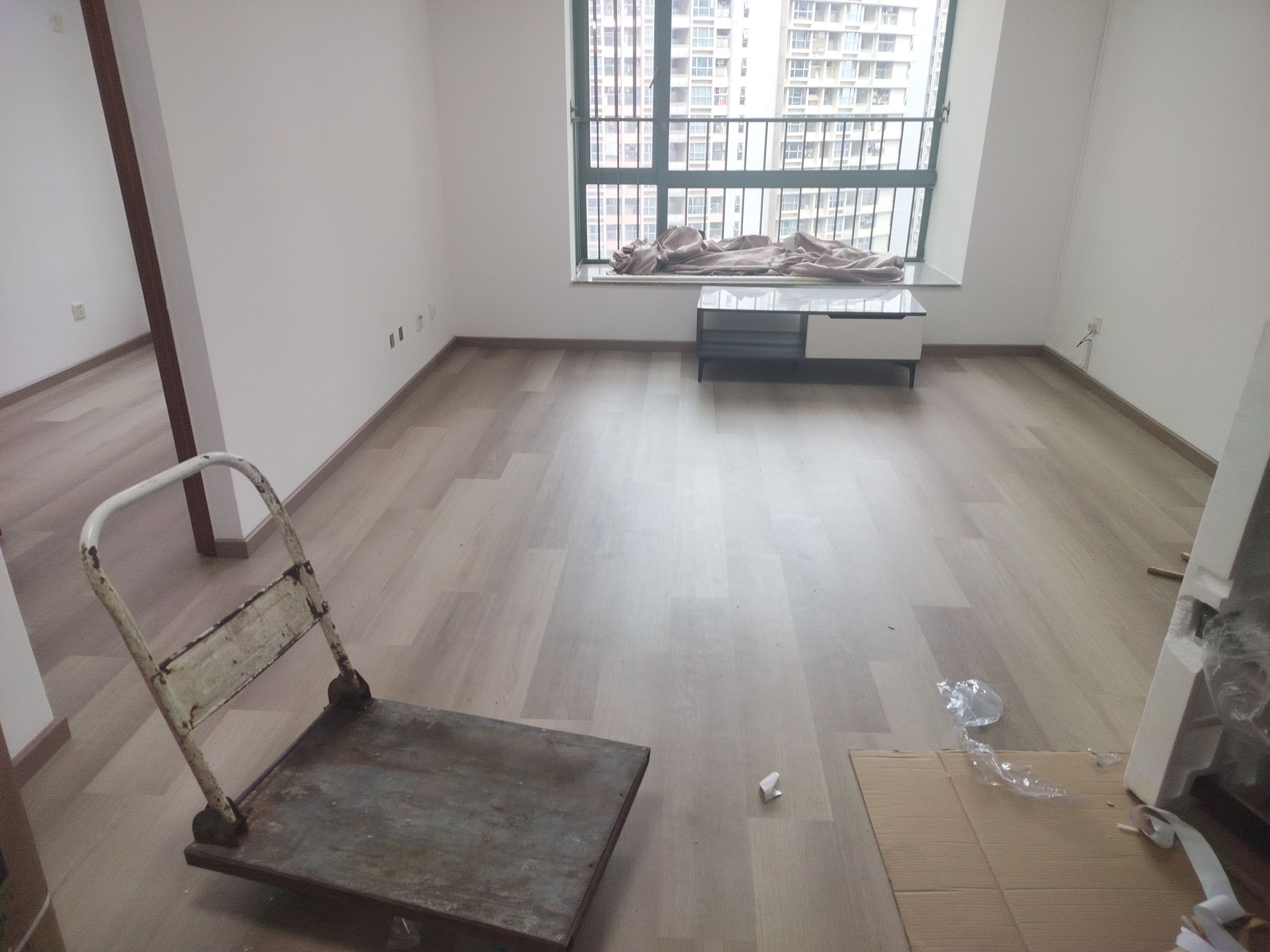 港城华庭客厅-1