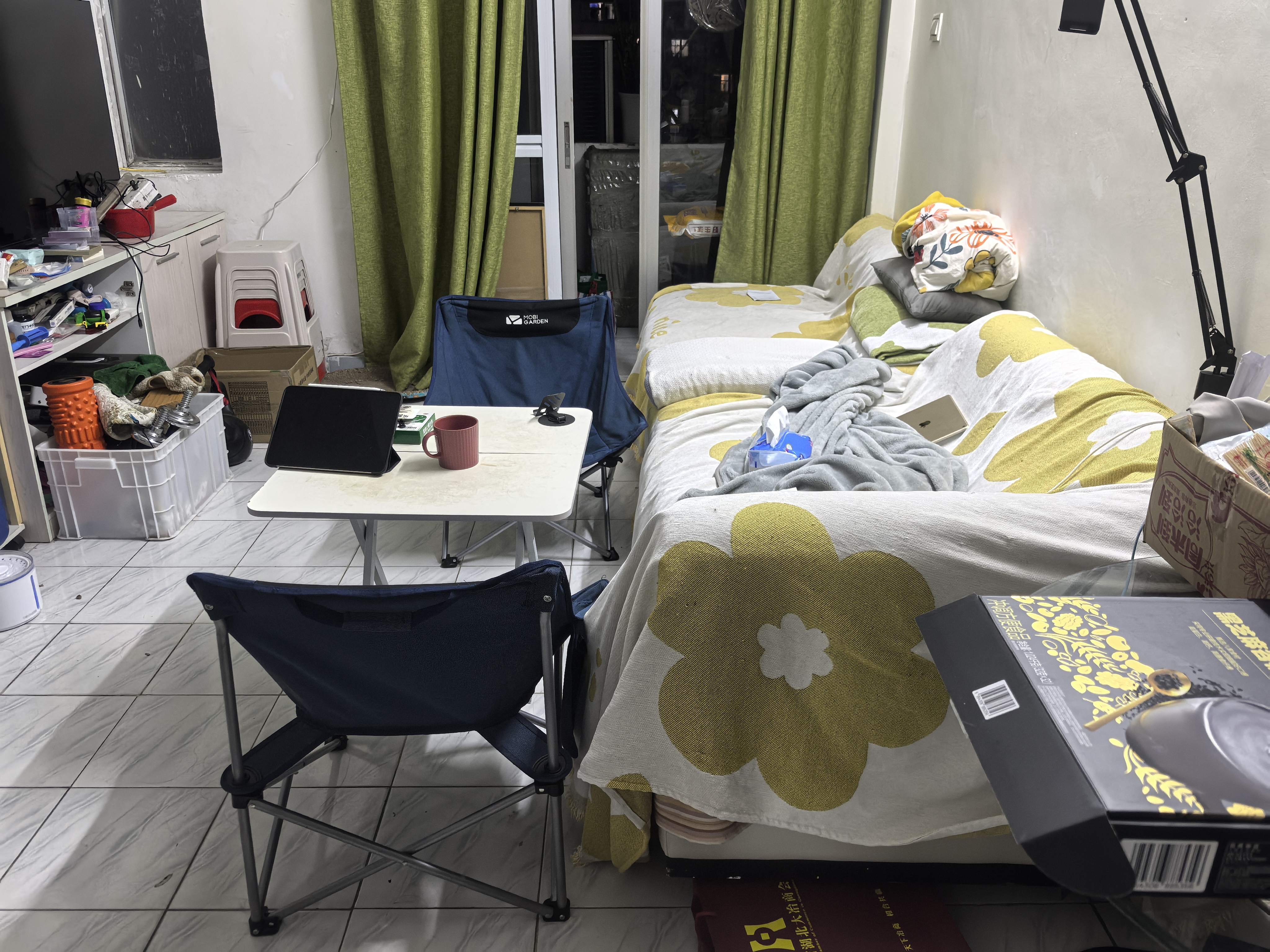 深华科技宿舍楼客厅-1