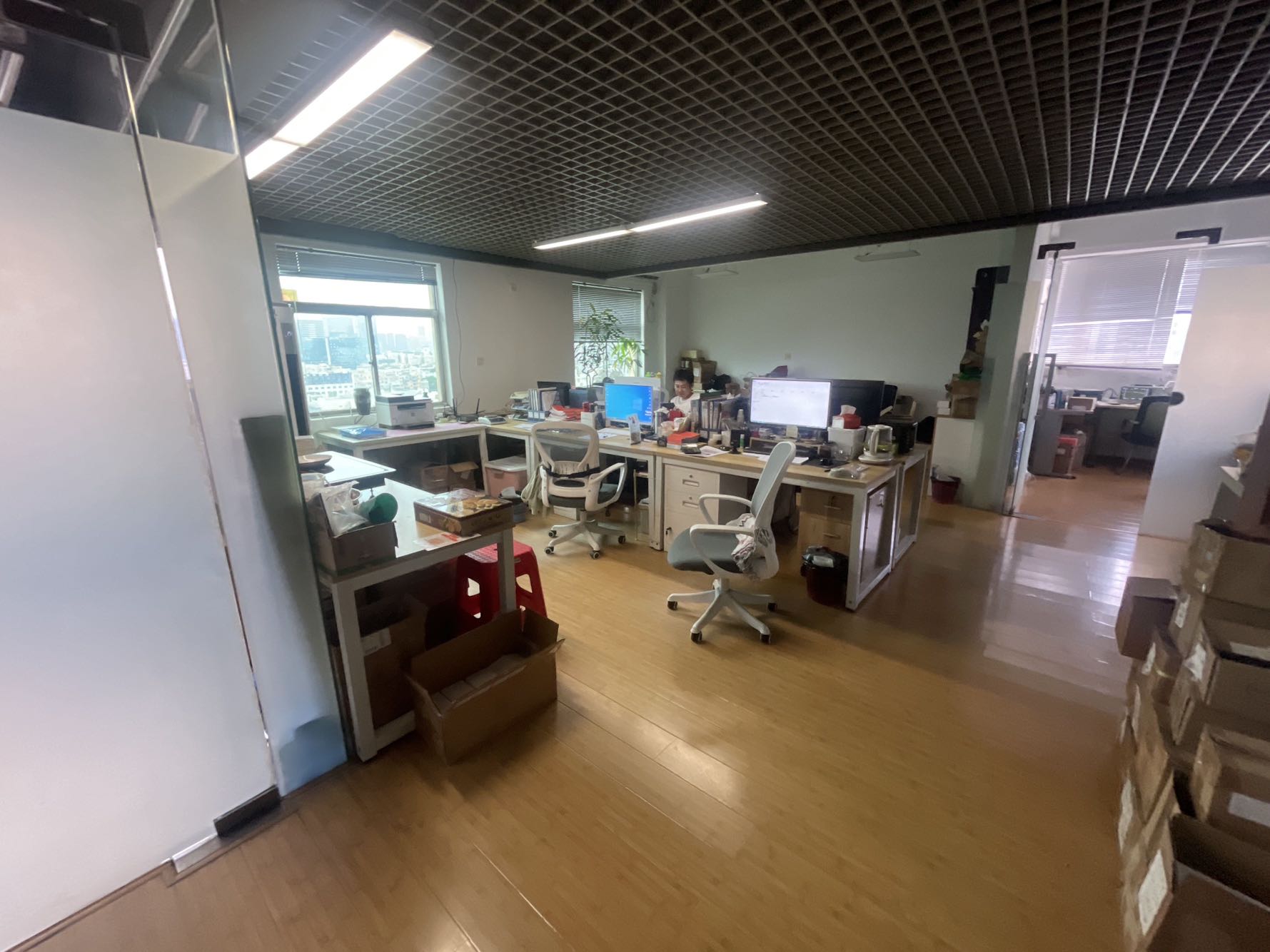 新海大厦客厅-1