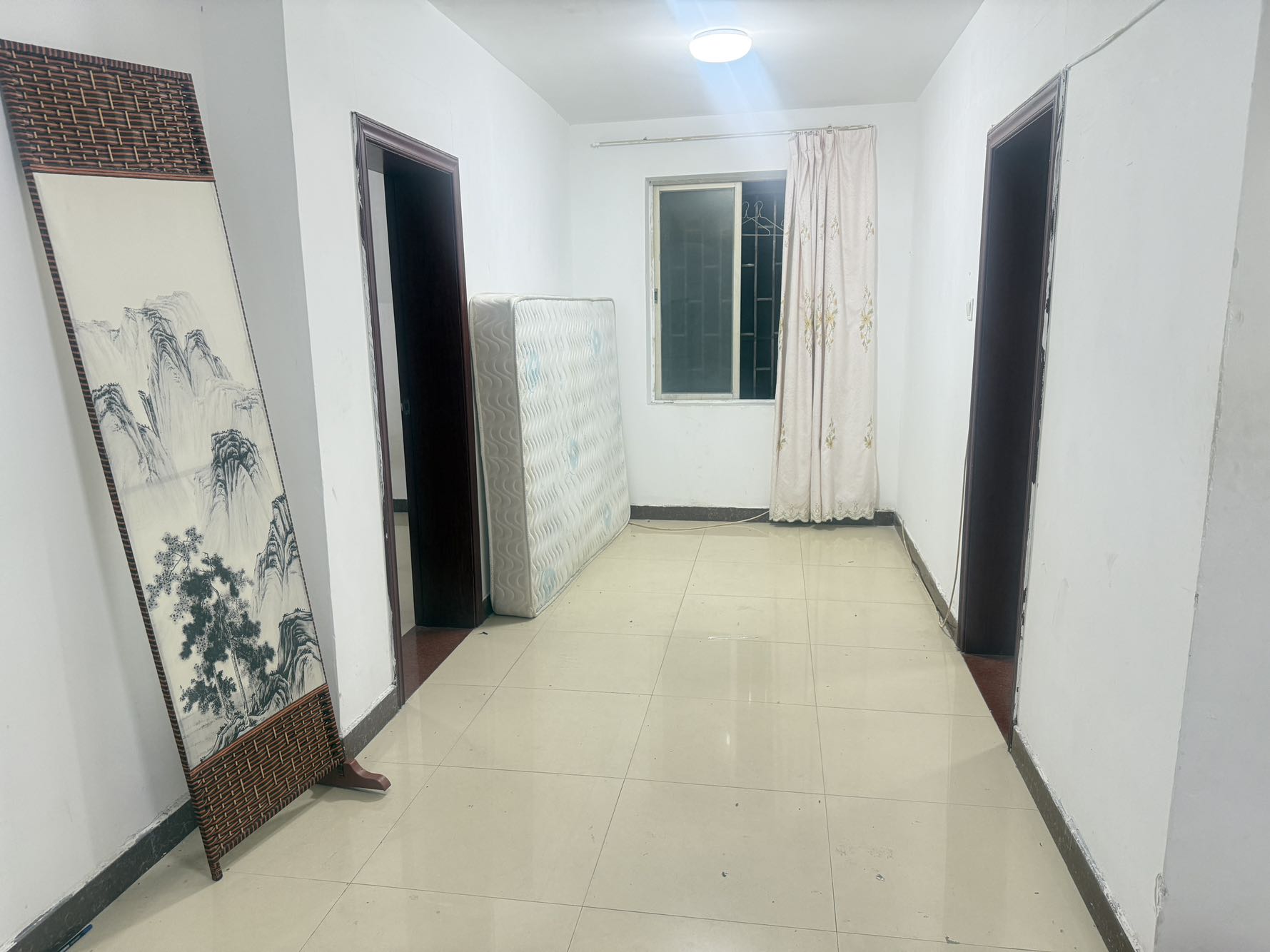 巴登市场商住楼客厅-1