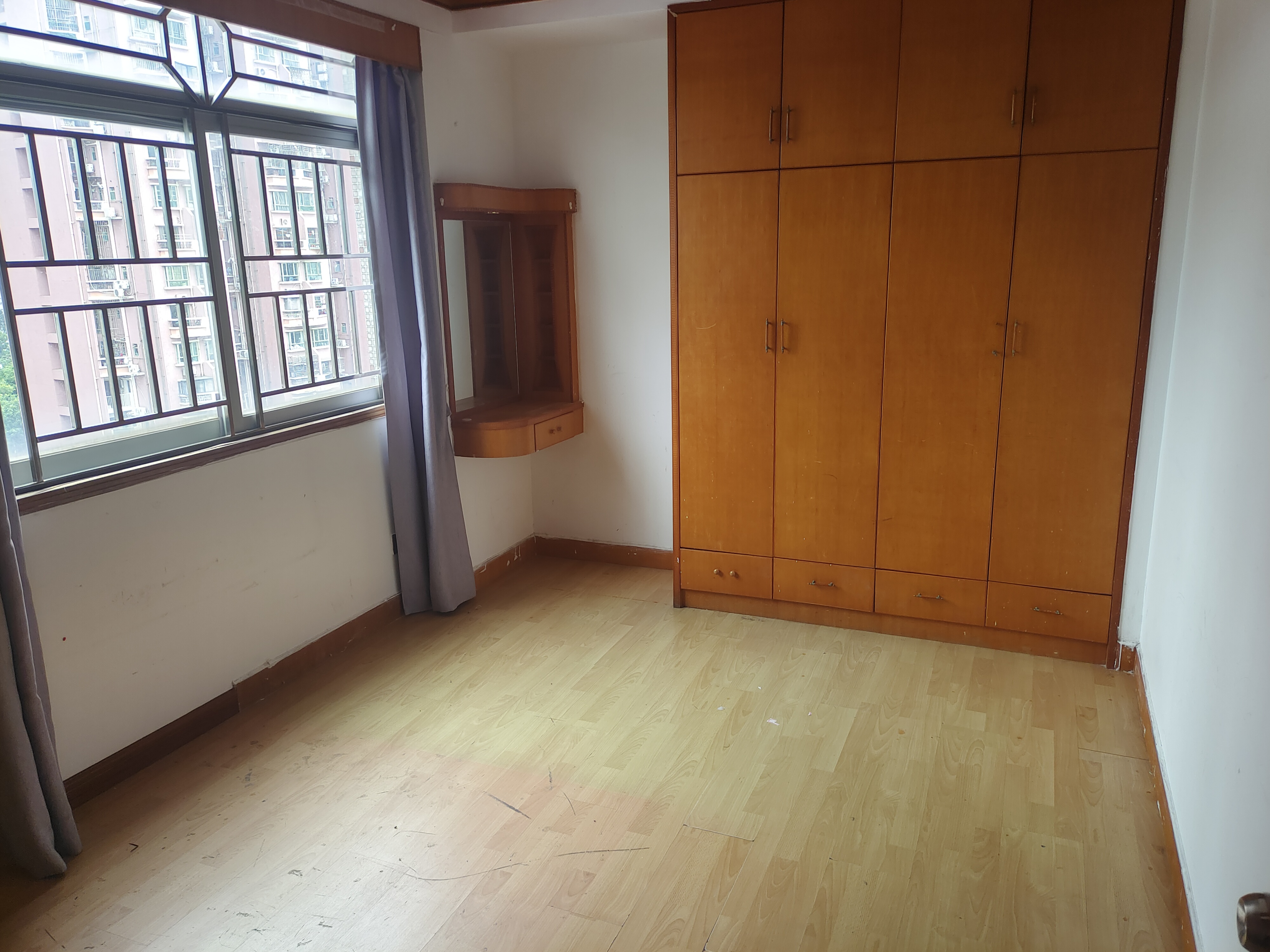 安业花园，南，普装，2室1厅，63.62m²