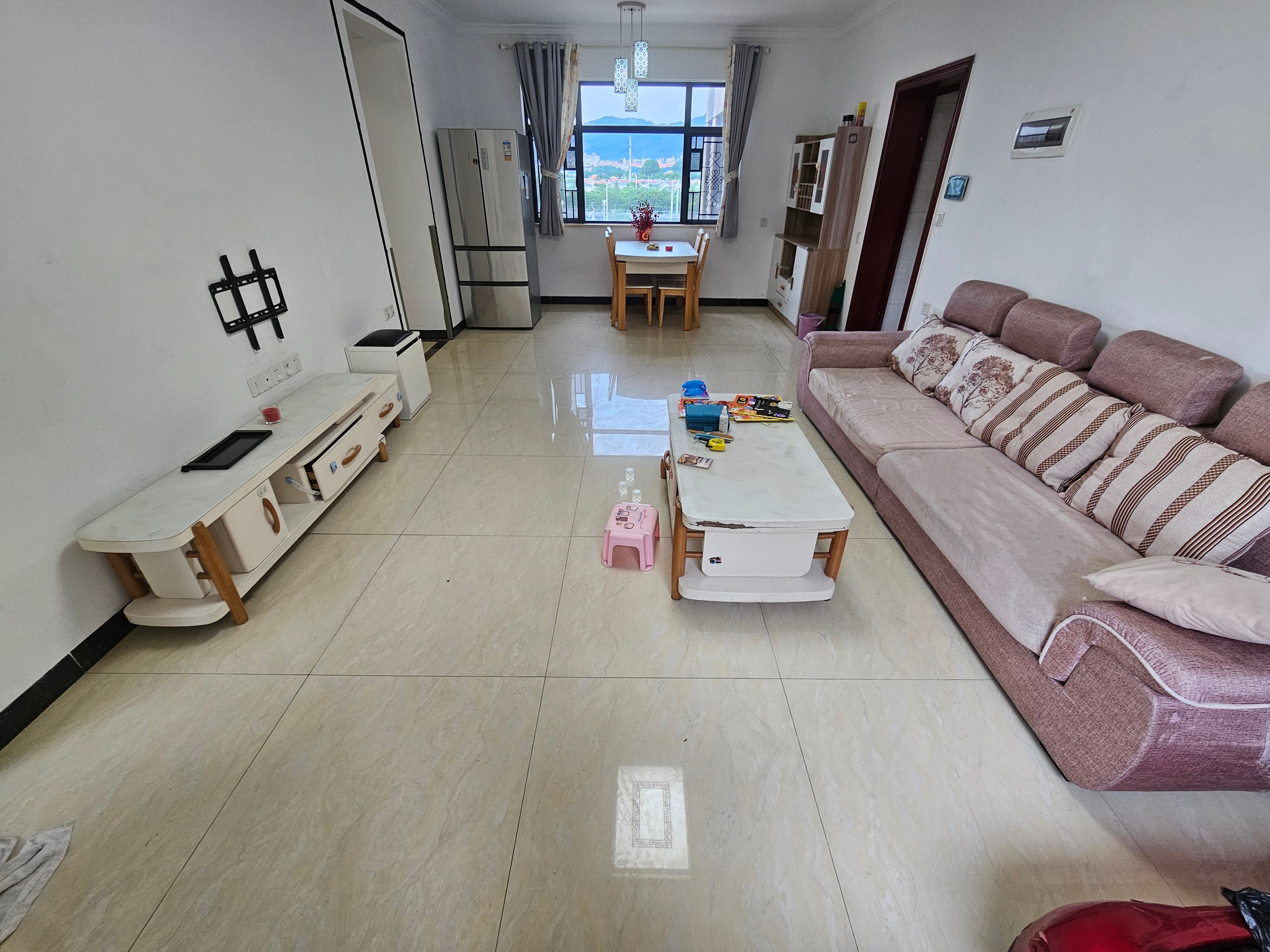 新景豪庭南精装3室2厅119m²-深圳新景豪庭二手房