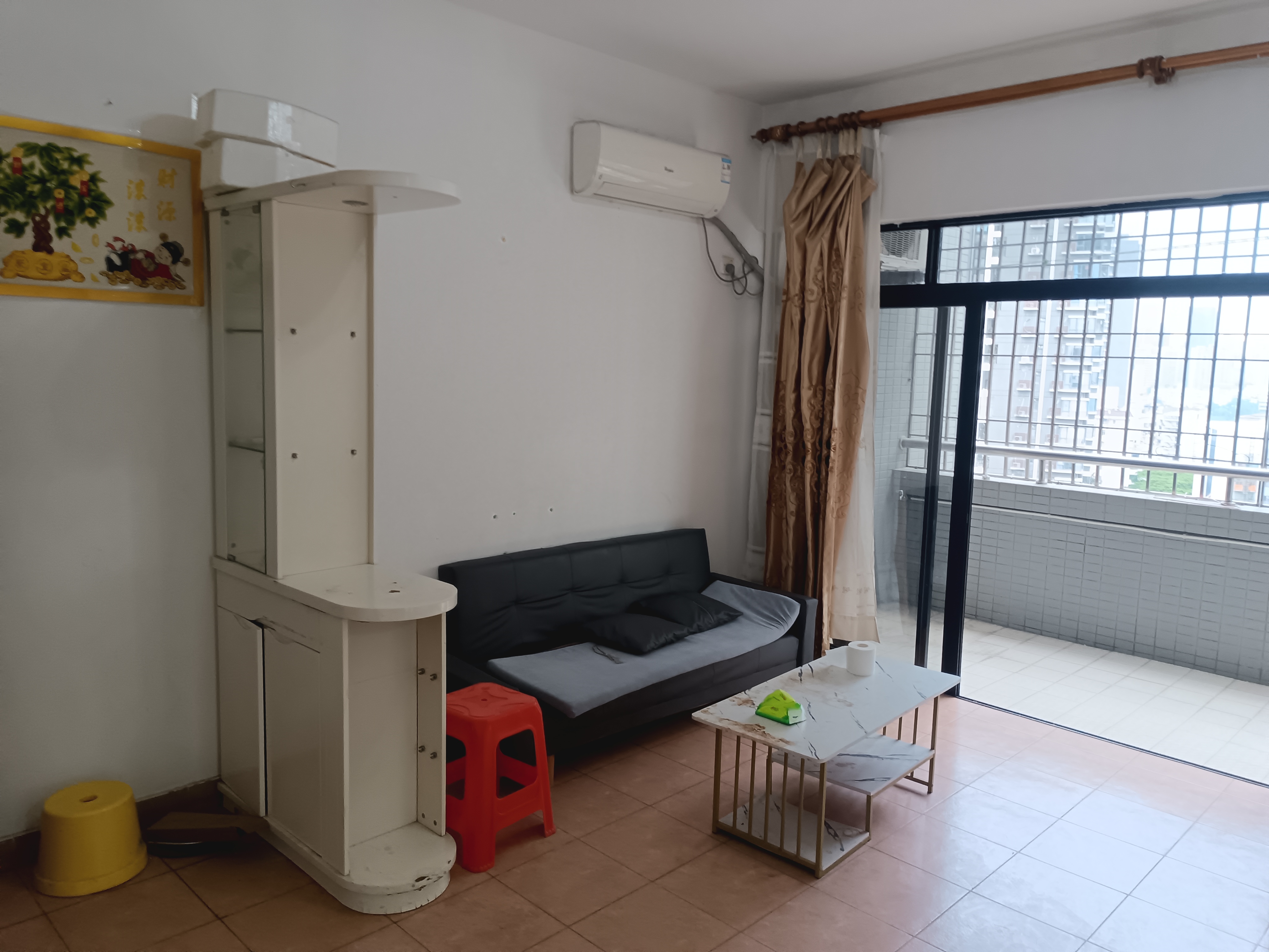 靠近购物中心、超市、餐馆和公园，生活配套设施齐全，满足您的日-珠海骏庭名园租房