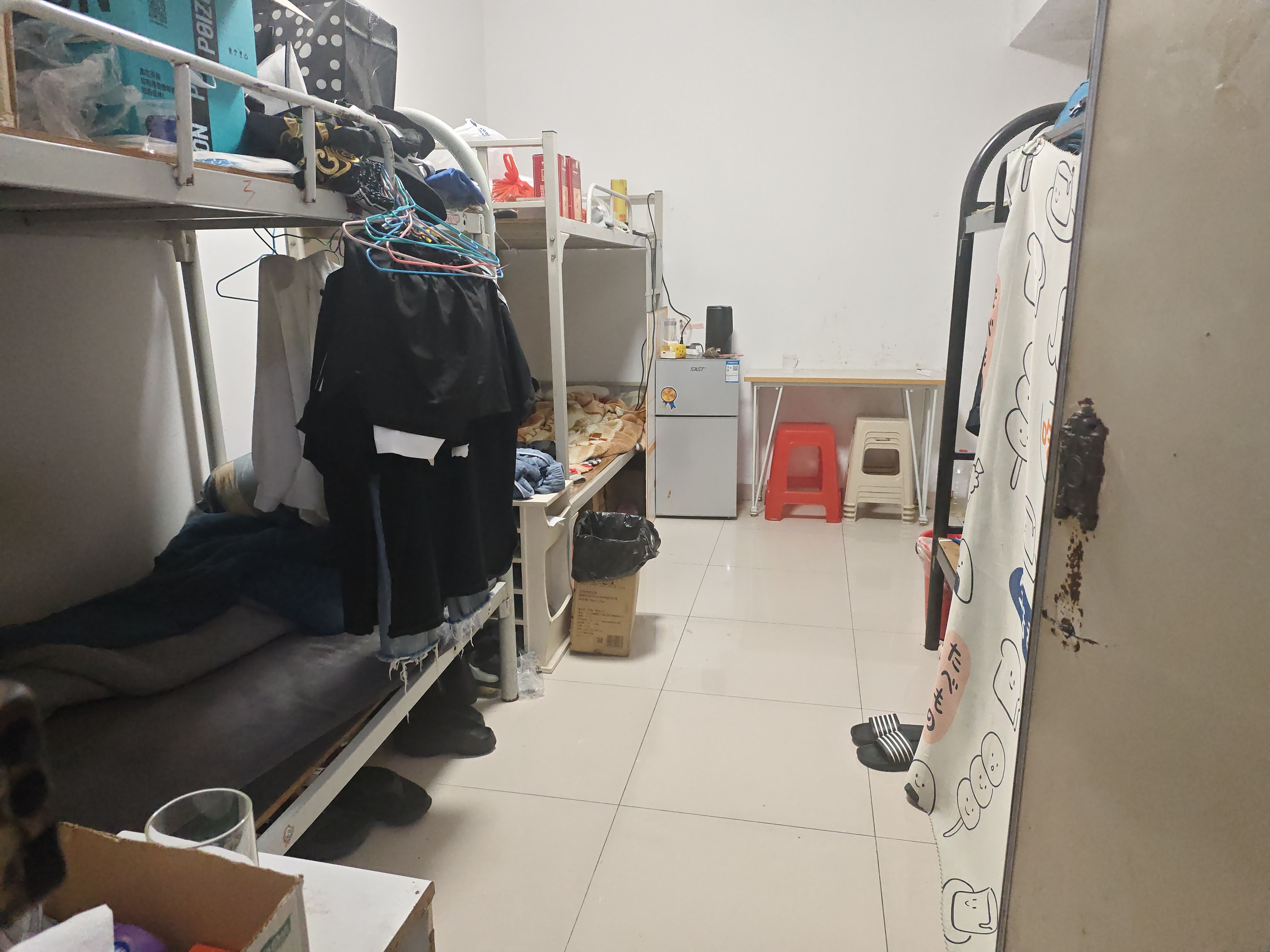 福田01年近地铁和农批电梯小高层