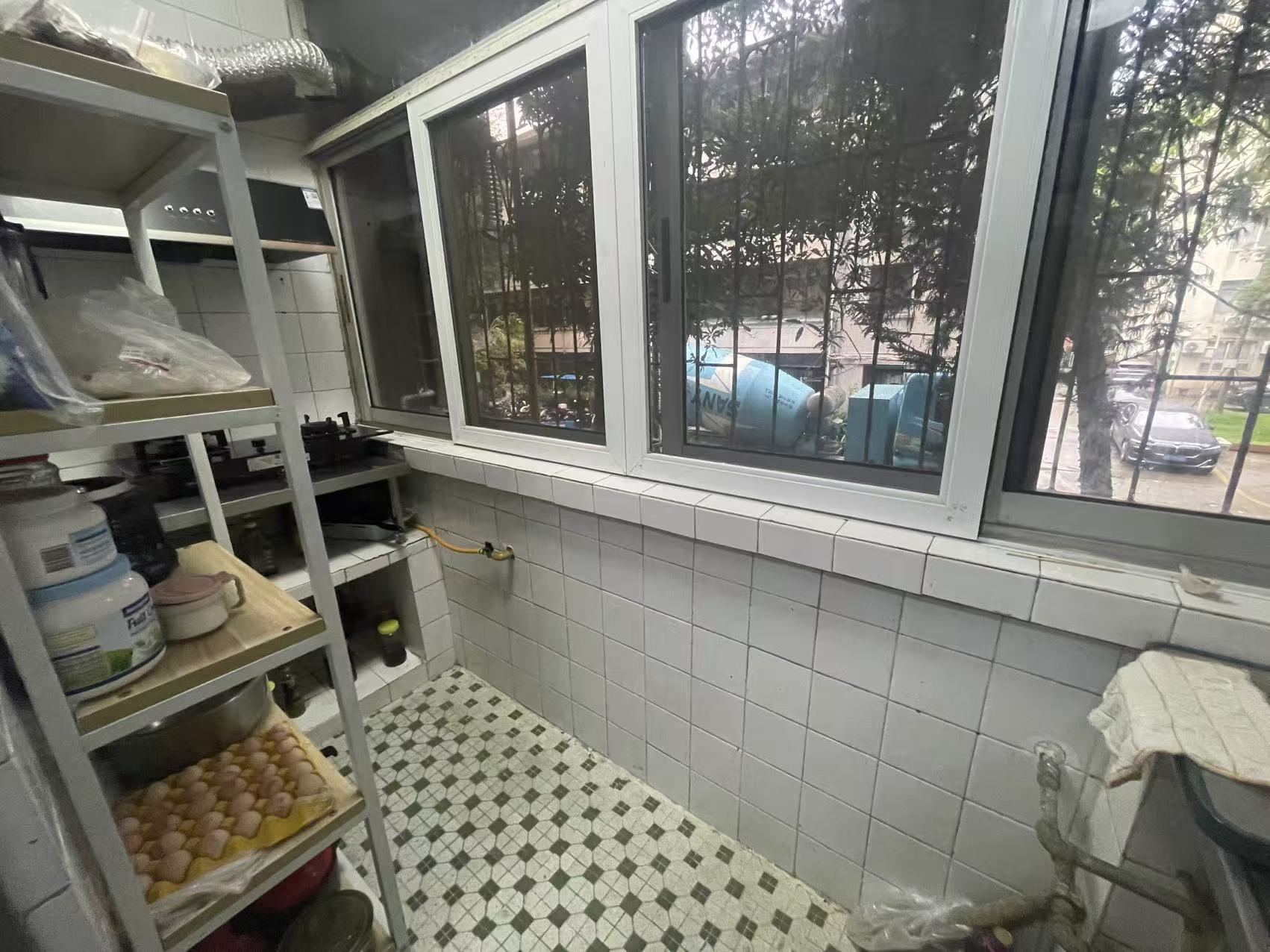 电视台宿舍 2房2厅1卫 75㎡