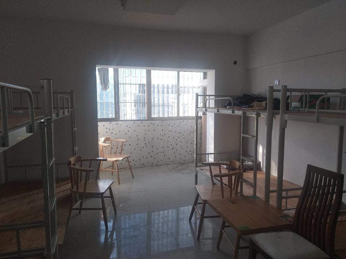 大地花园东南精装2室1厅48.61m²出租，拎包入住，随时可-深圳大地花园租房