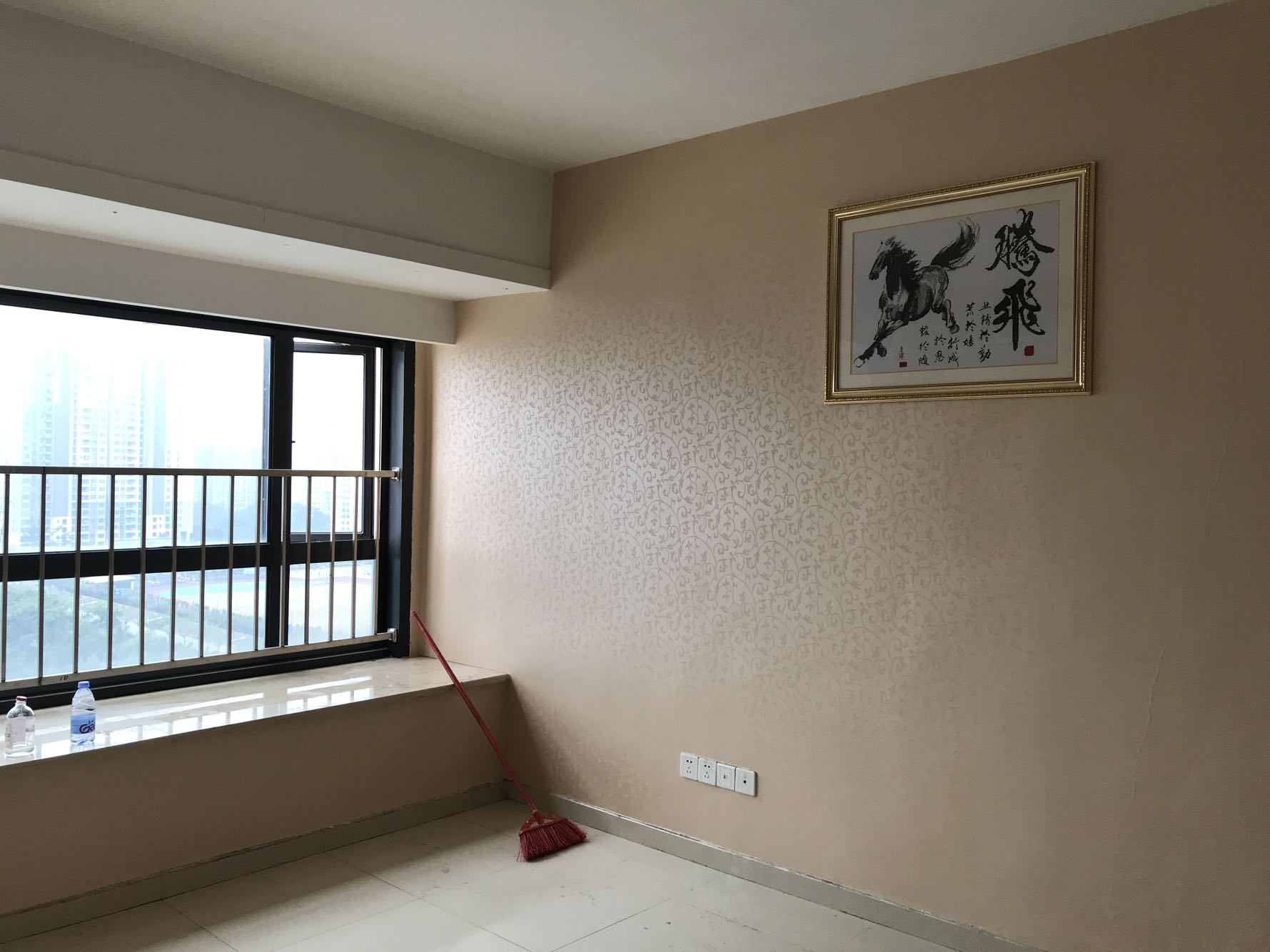 1400租到精装1室1厅37m²采光好，楼下就是大型超市。-东莞奥园广场租房