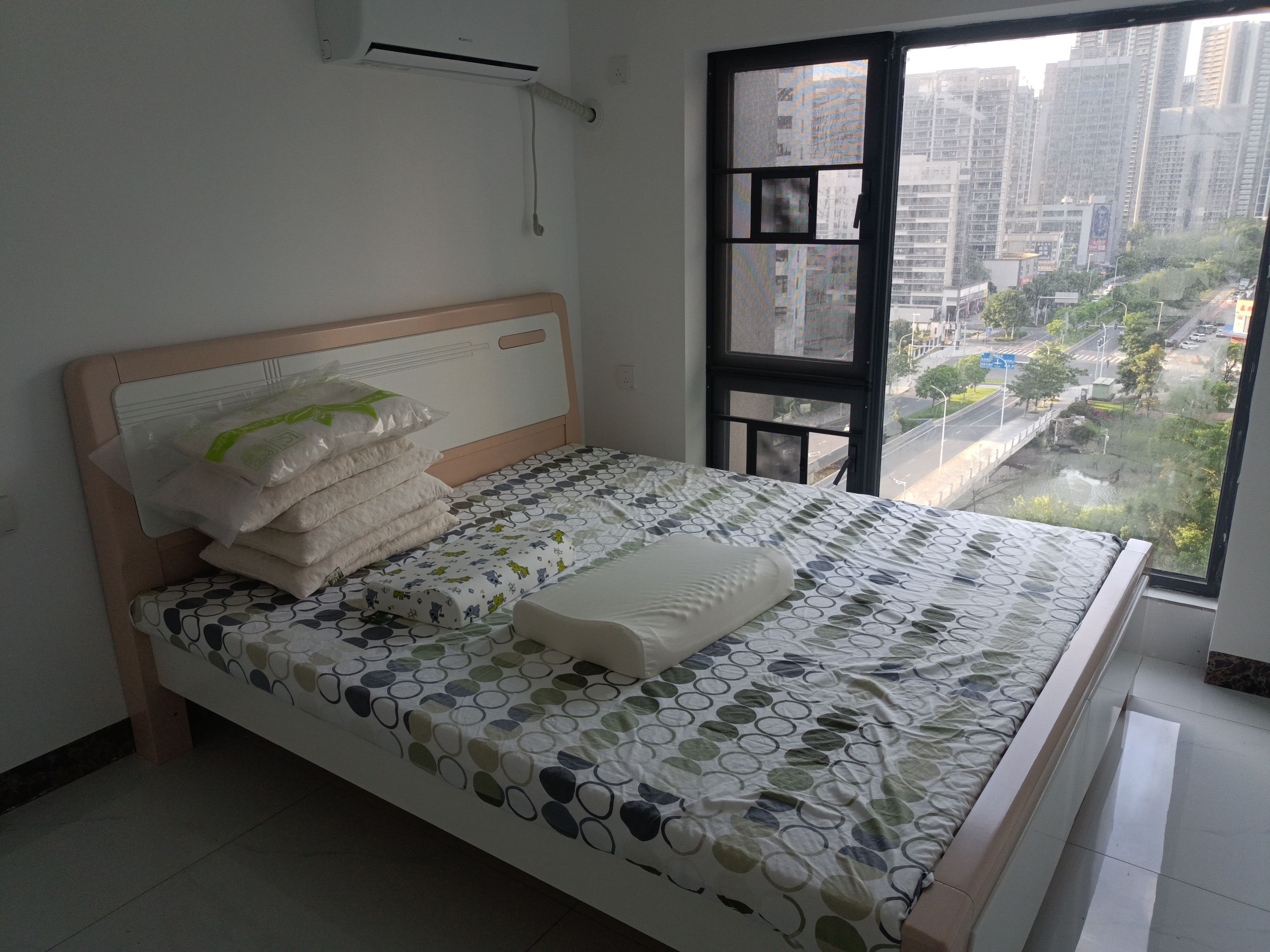 越秀国际总部 北 精装 2室 1厅-广州越秀国际总部二手房